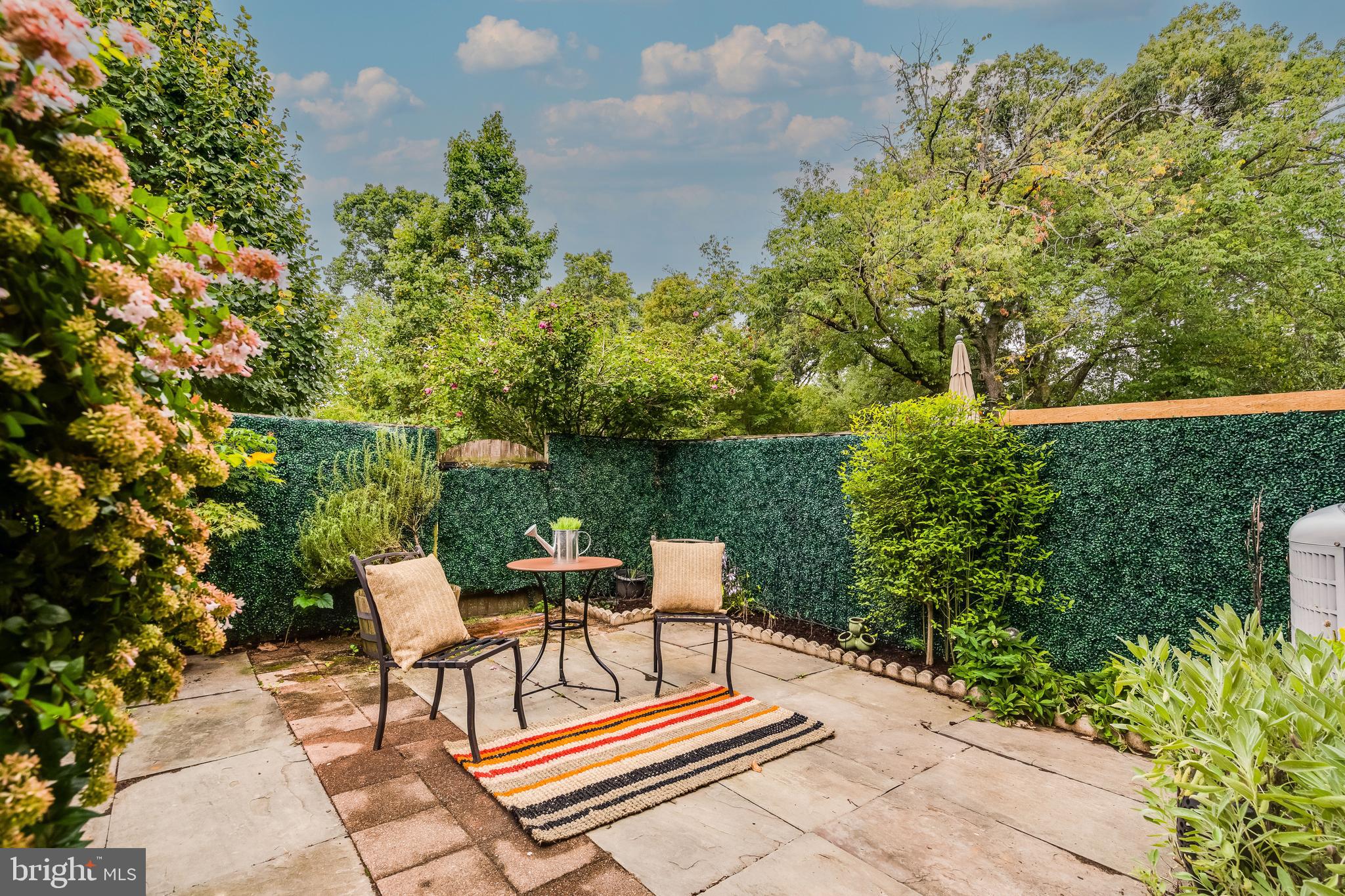 FAIRLINGTON - Residential