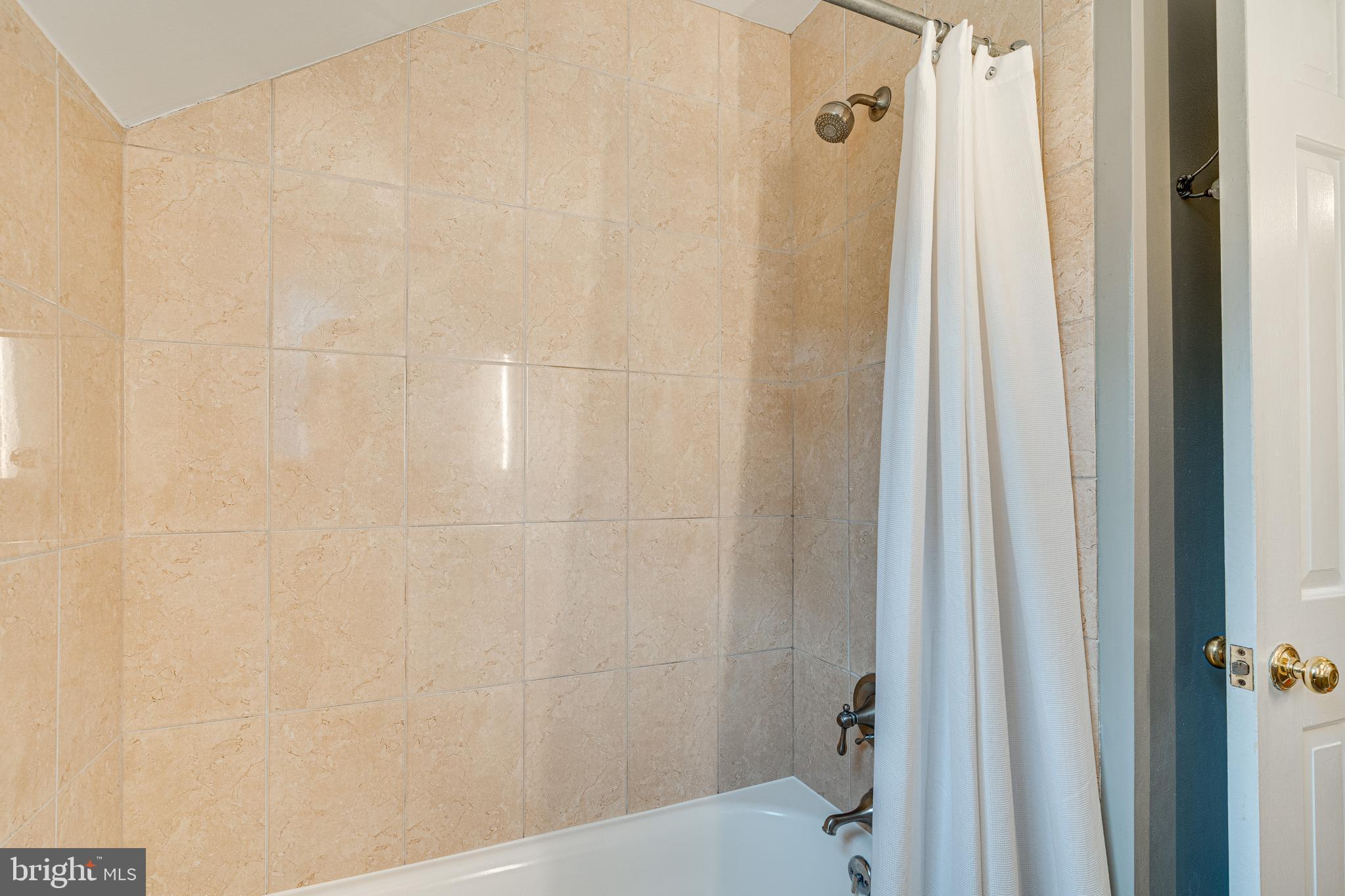 FAIRLINGTON - Residential