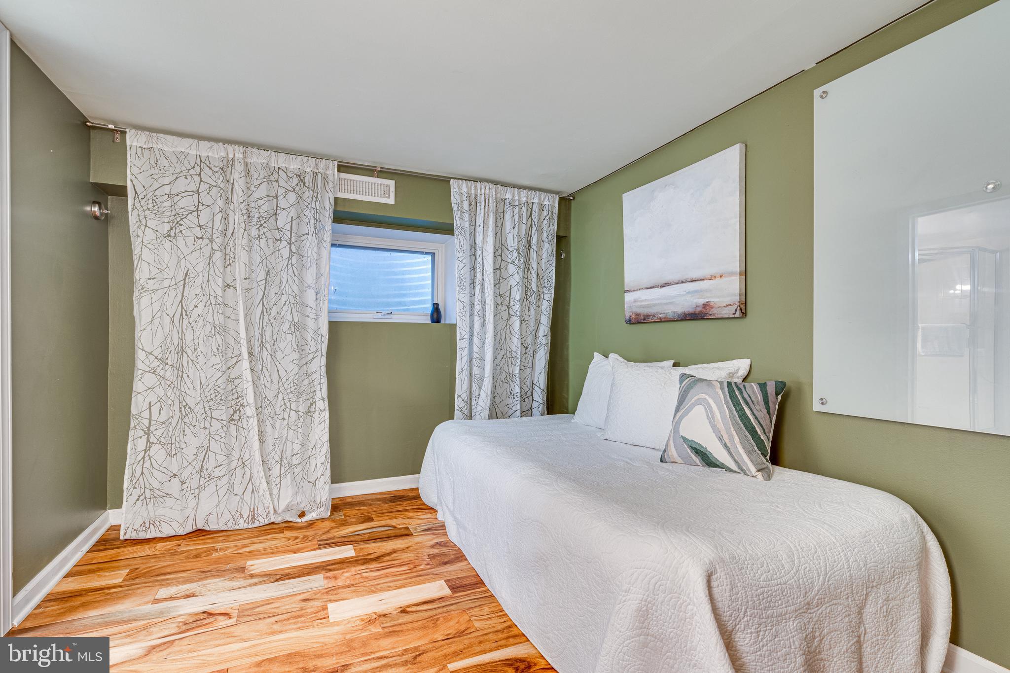 FAIRLINGTON - Residential