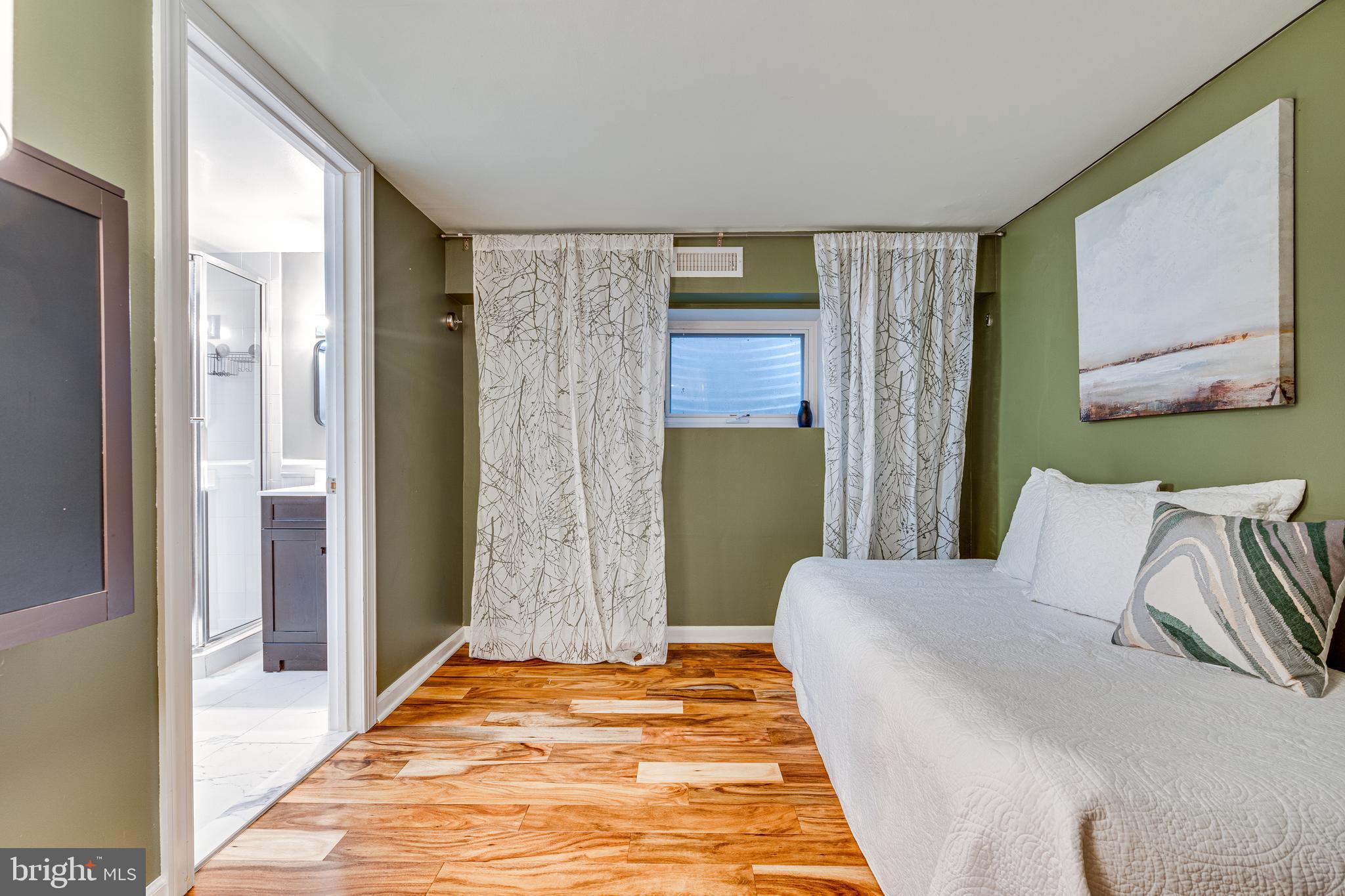 FAIRLINGTON - Residential