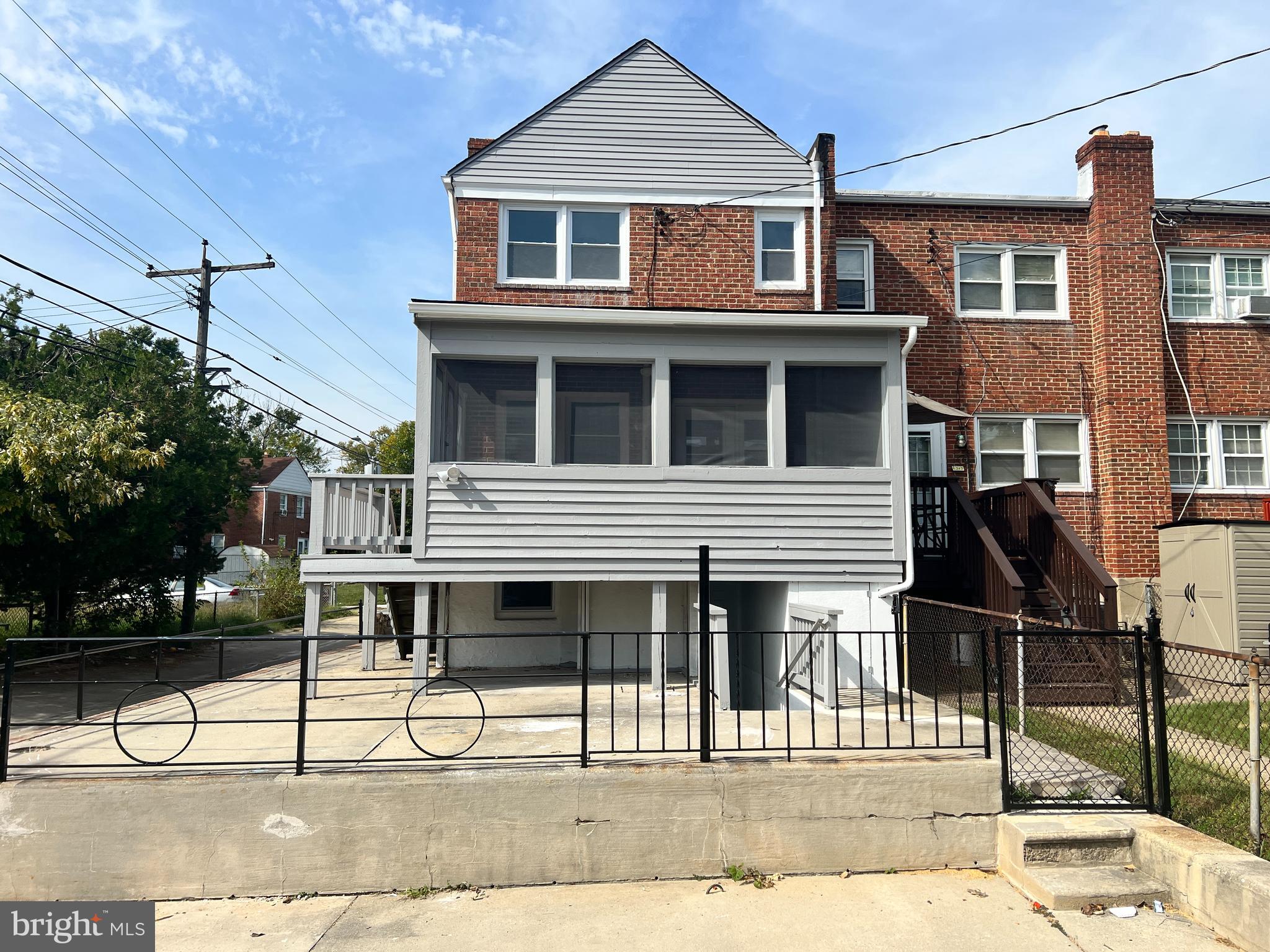 PARKSIDE - Residential