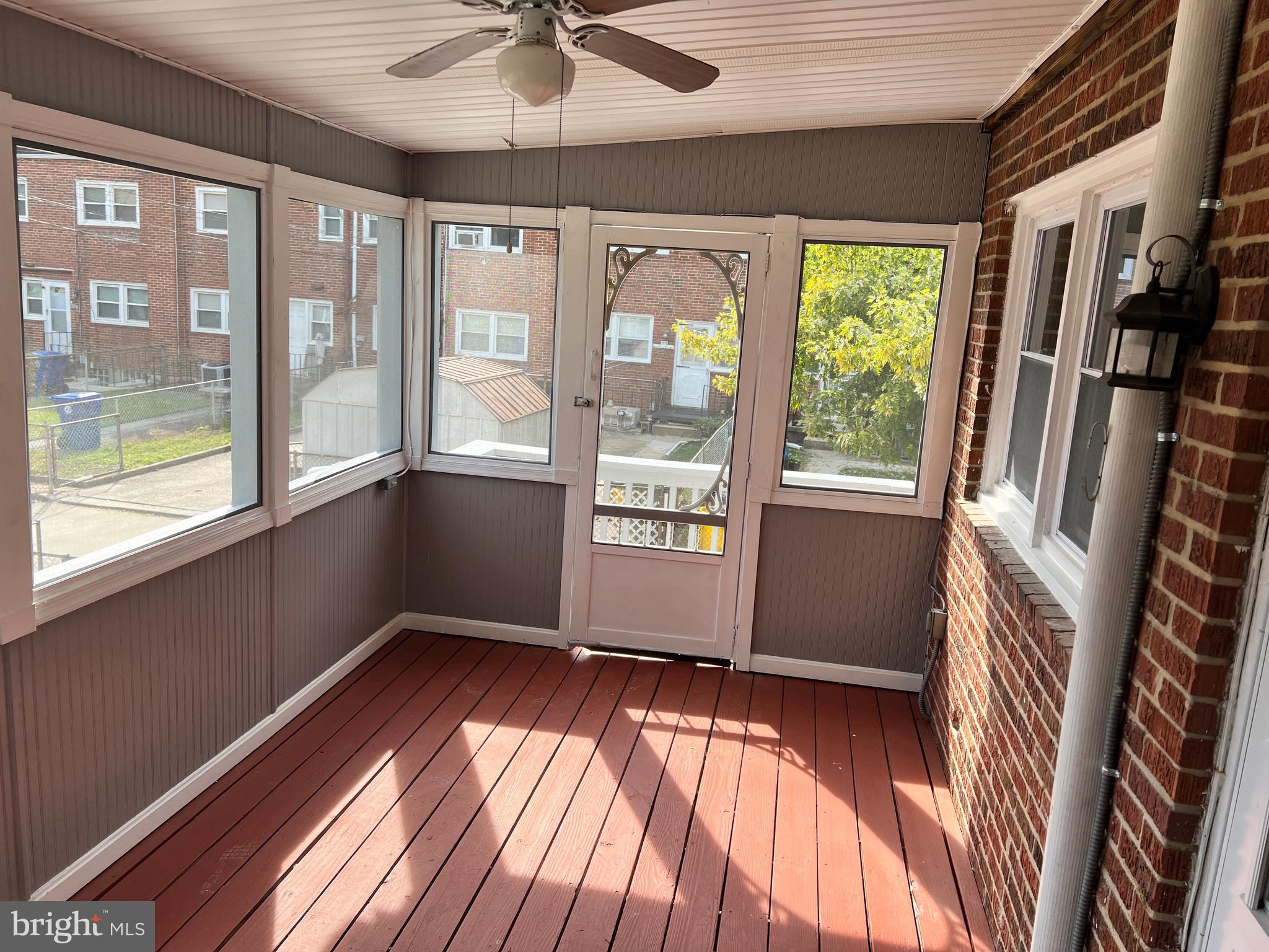 PARKSIDE - Residential