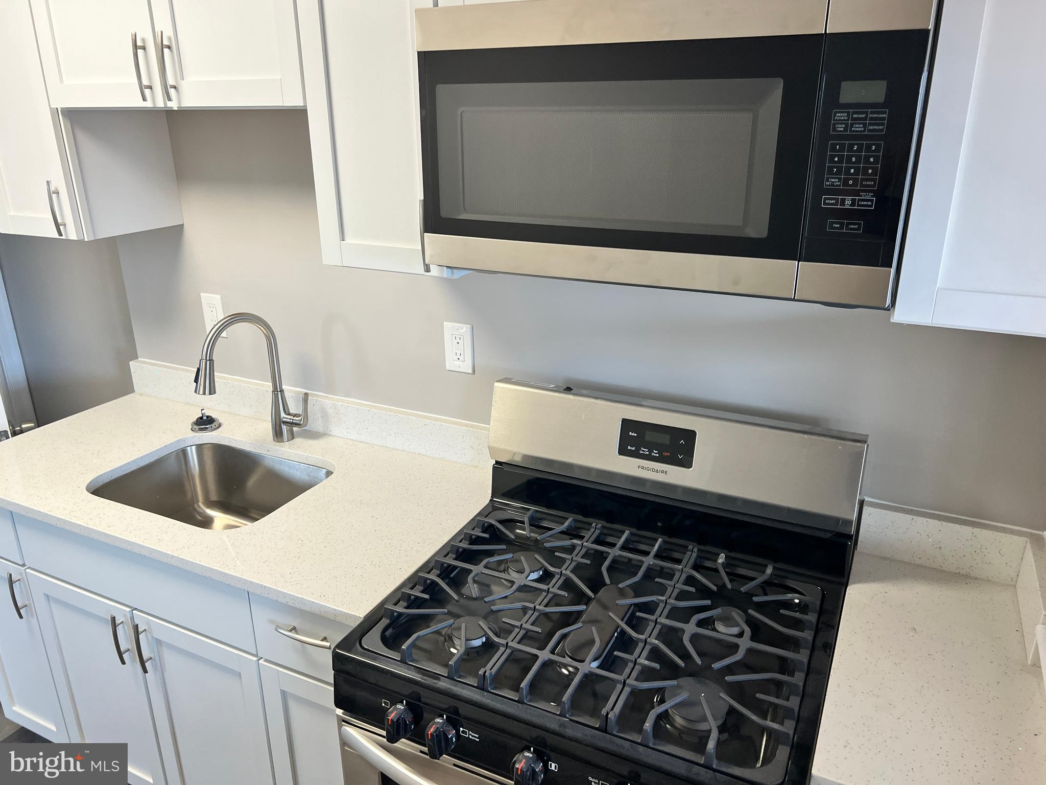 PARKSIDE - Residential