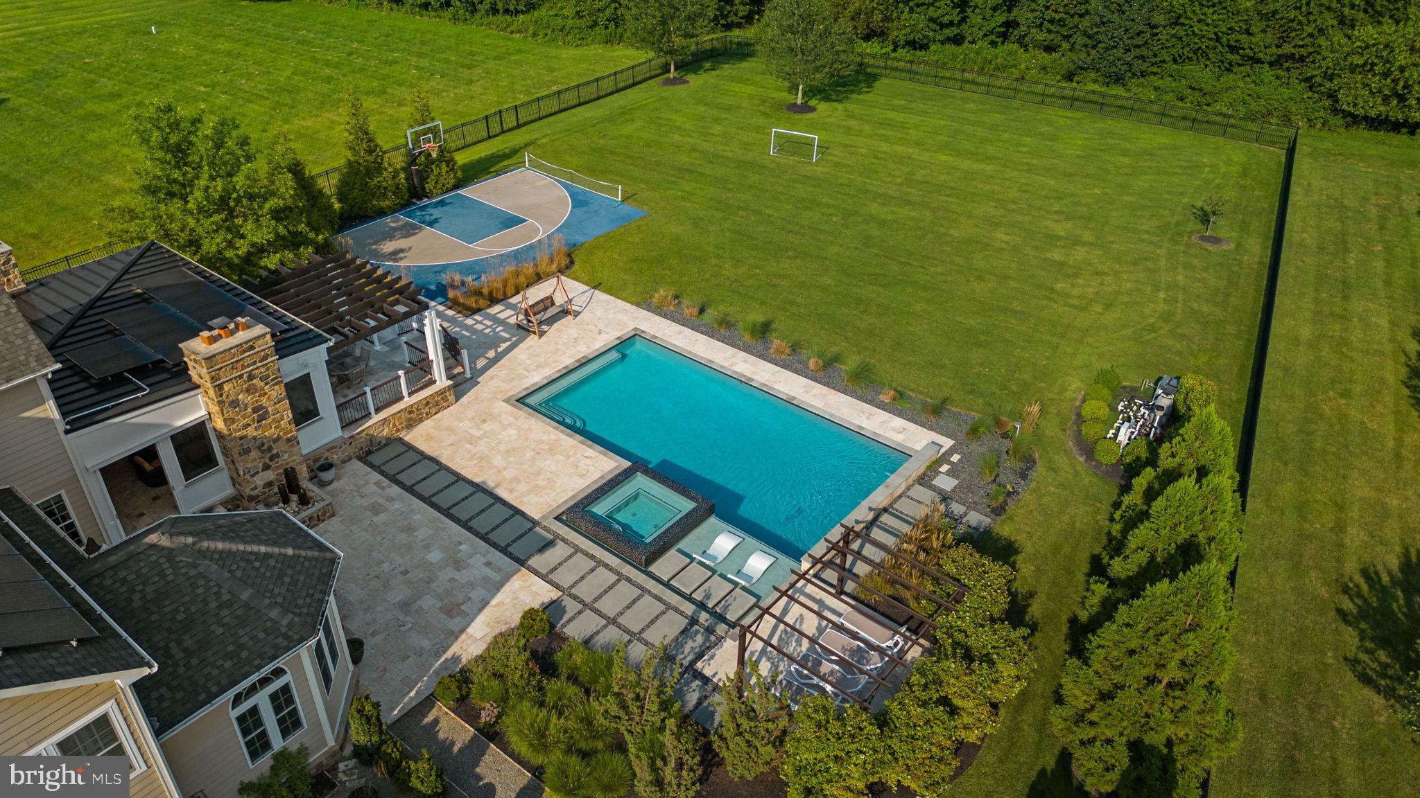 WALNUT GROVE - Residential