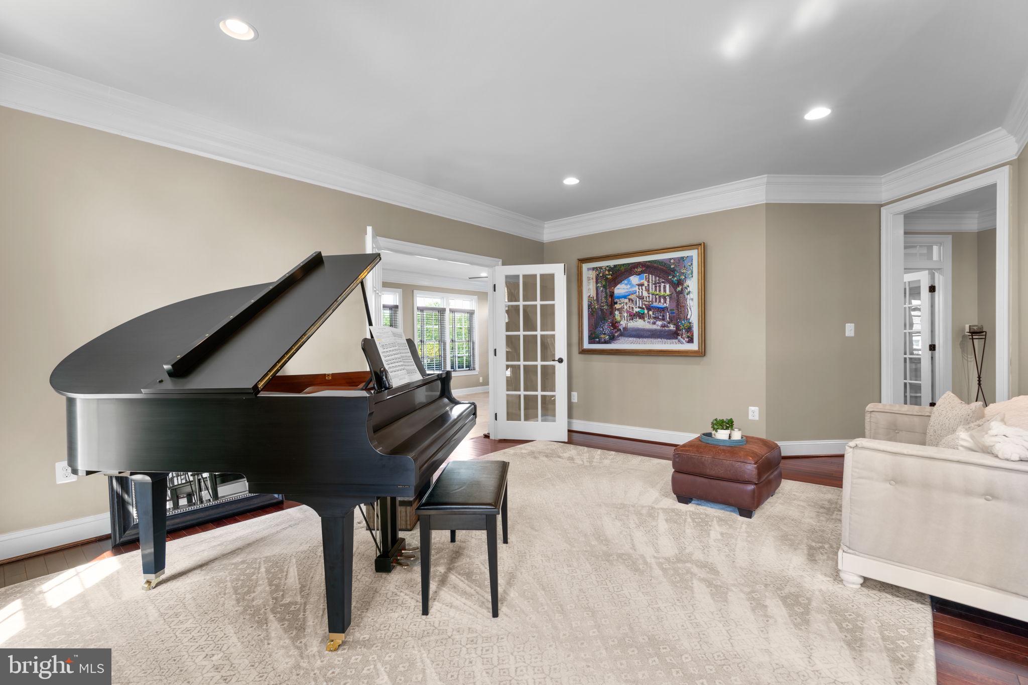 WALNUT GROVE - Residential