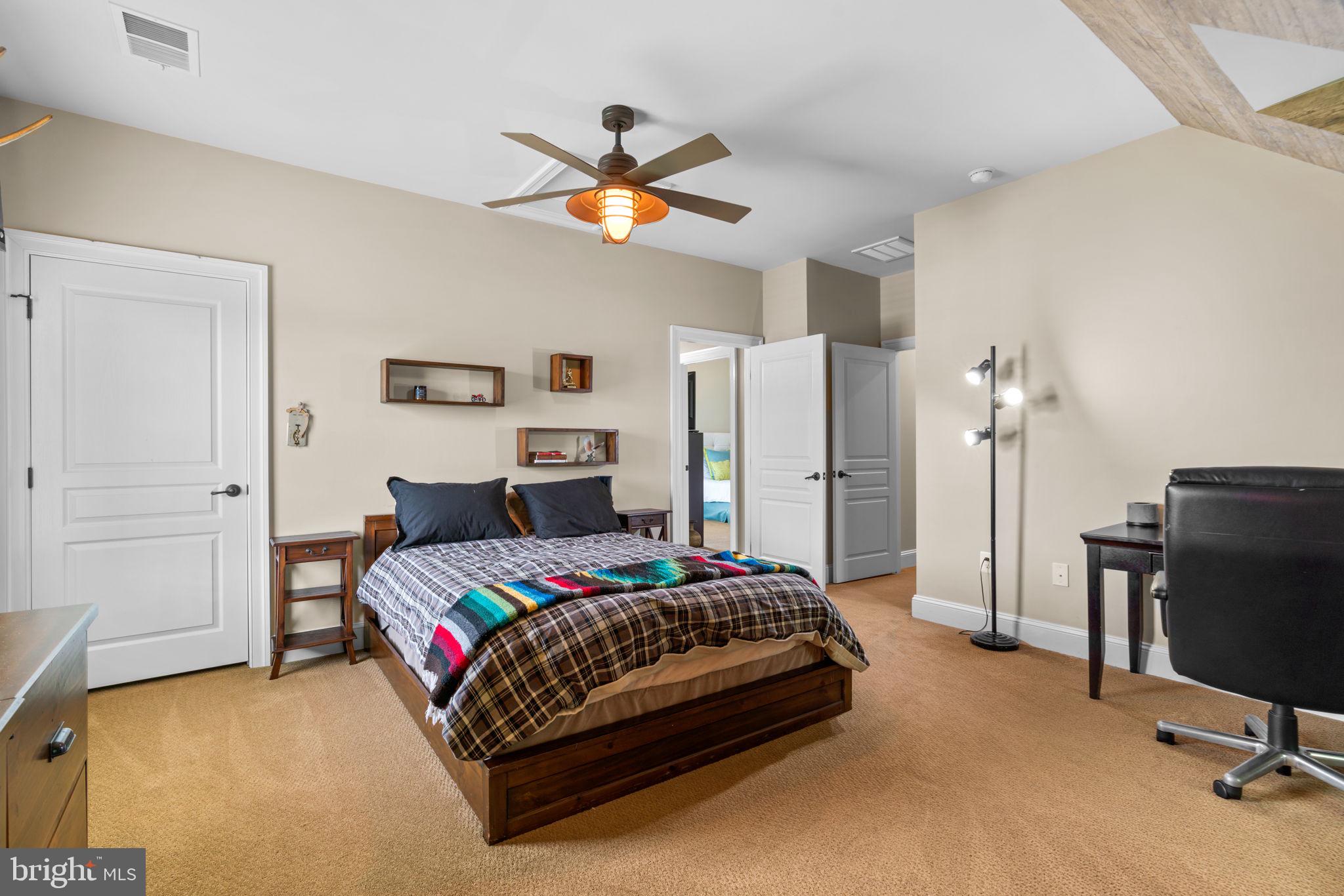 WALNUT GROVE - Residential