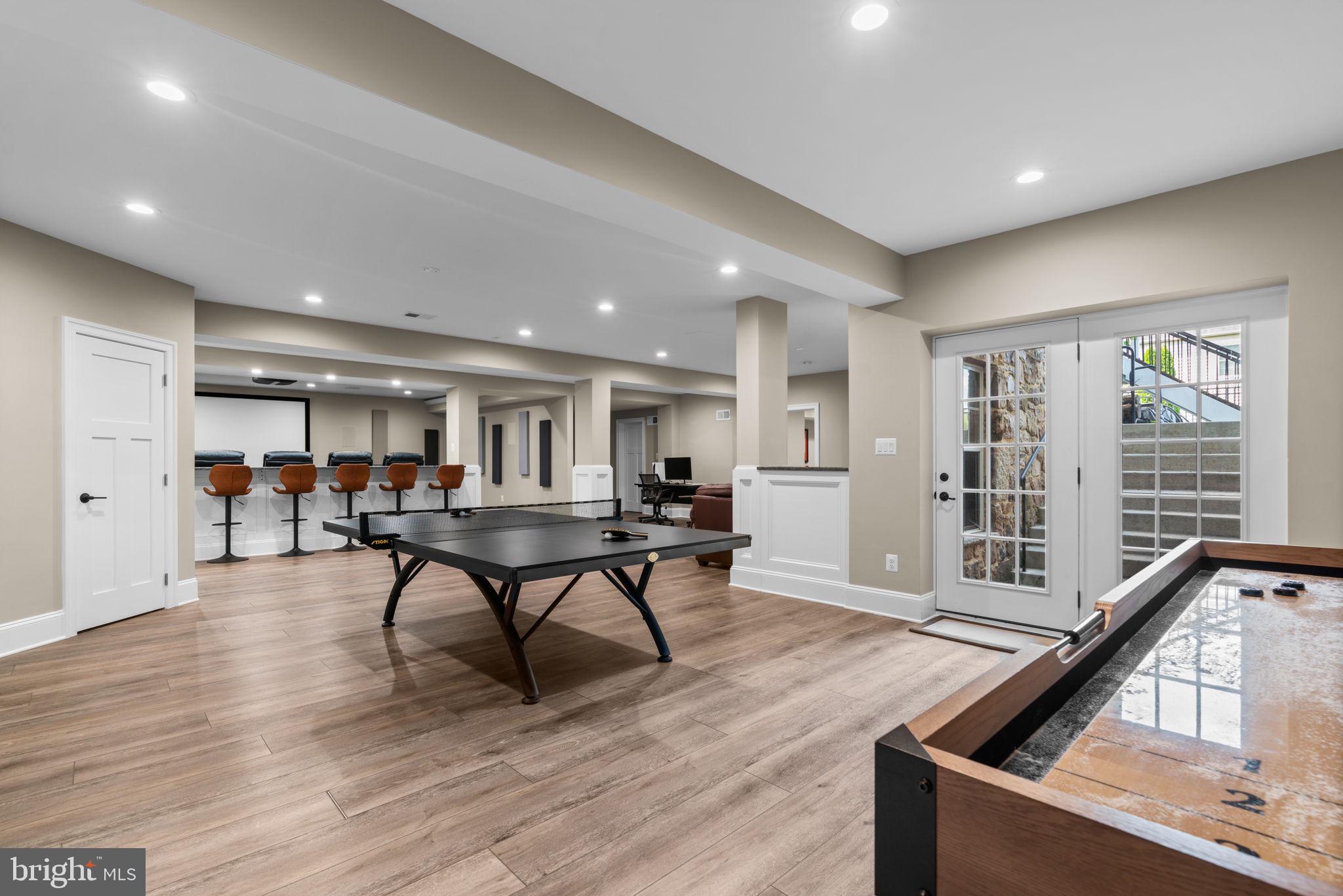 WALNUT GROVE - Residential