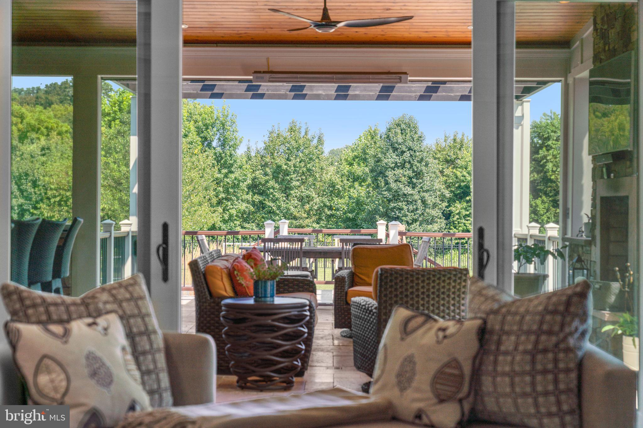 WALNUT GROVE - Residential