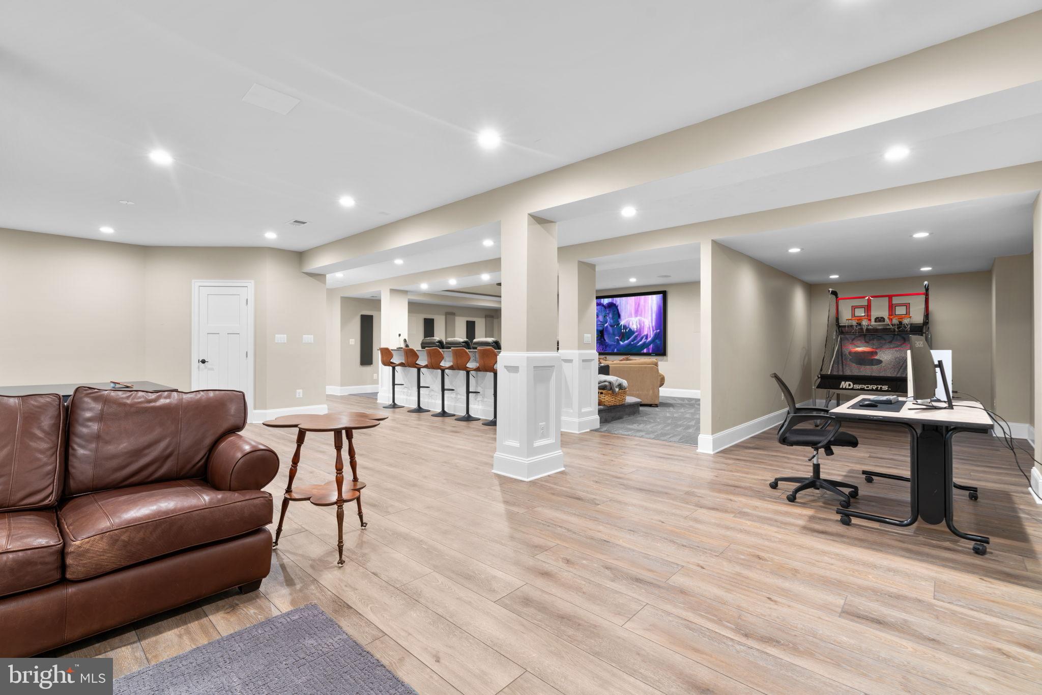 WALNUT GROVE - Residential