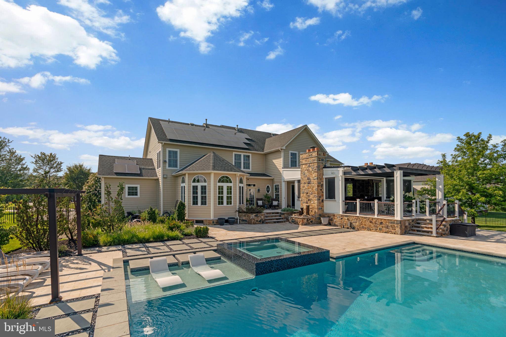 WALNUT GROVE - Residential