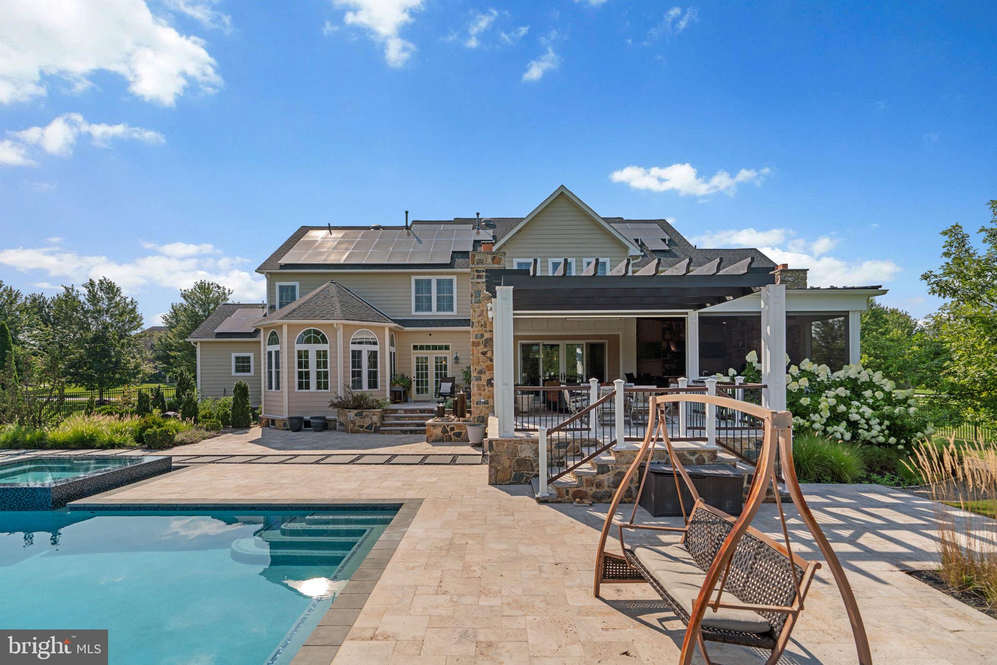 WALNUT GROVE - Residential