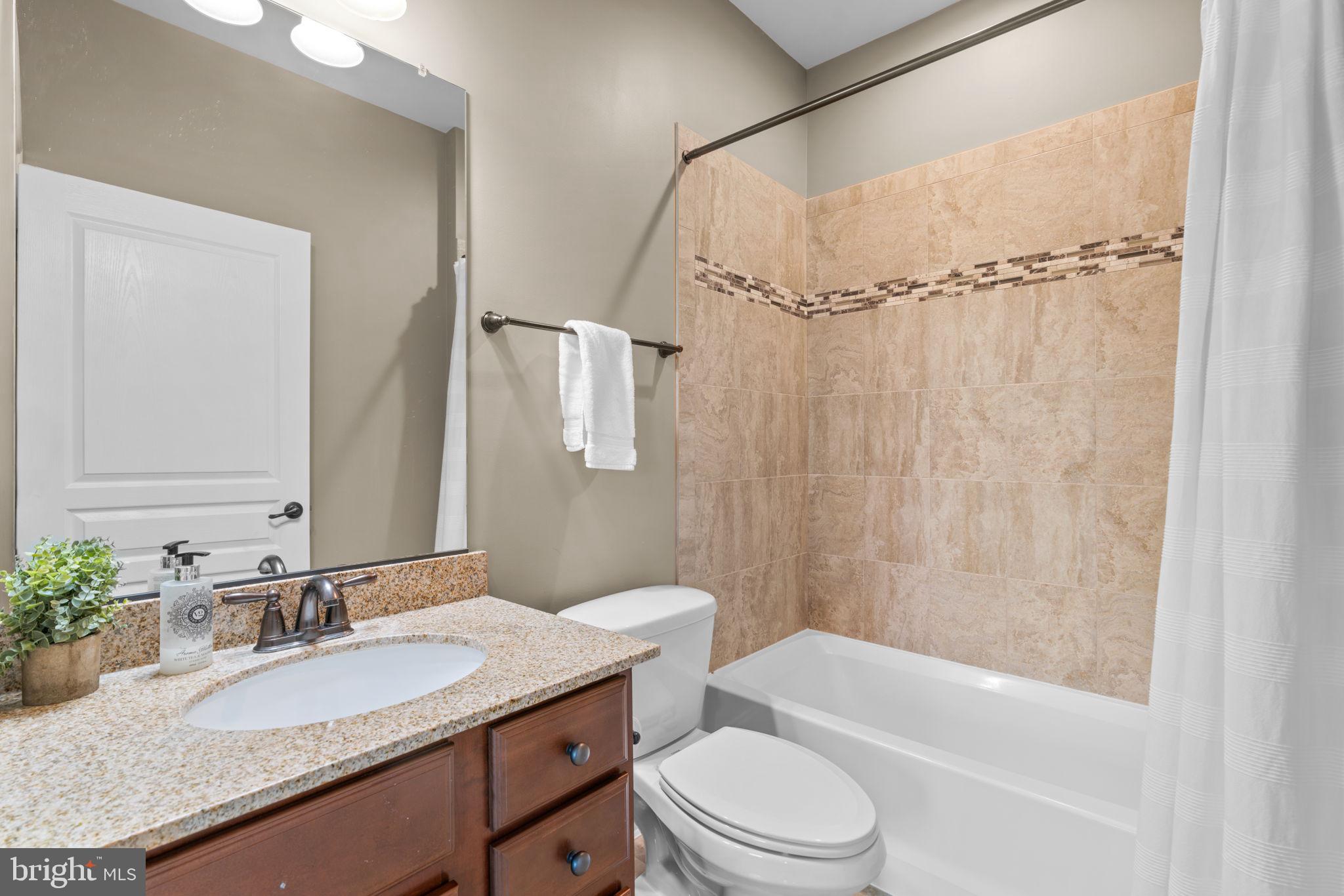 WALNUT GROVE - Residential