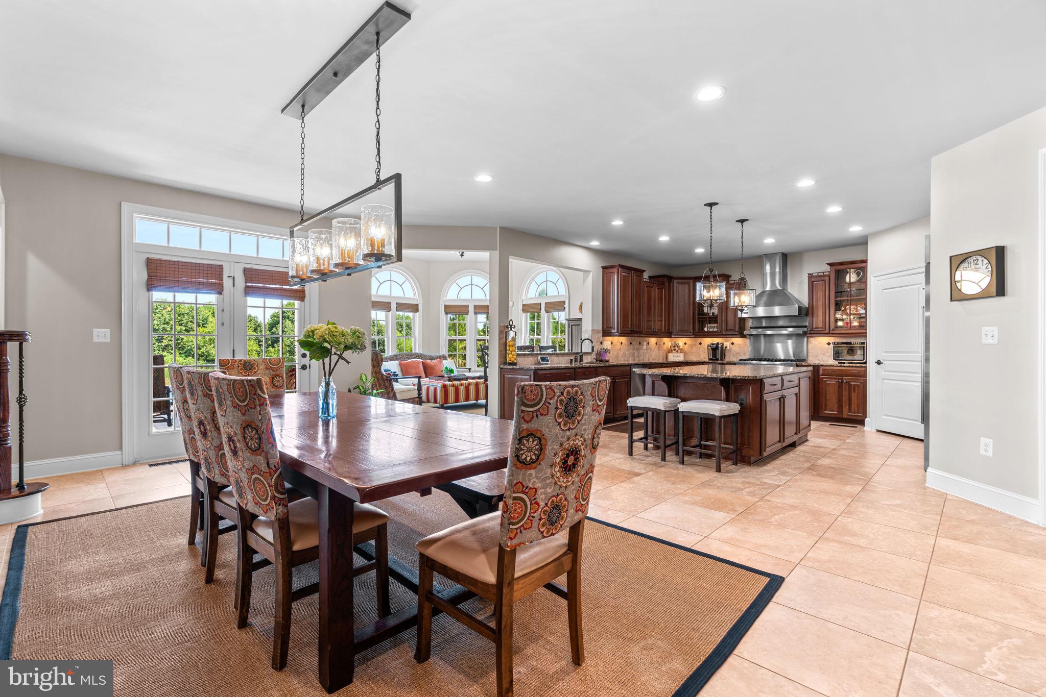 WALNUT GROVE - Residential