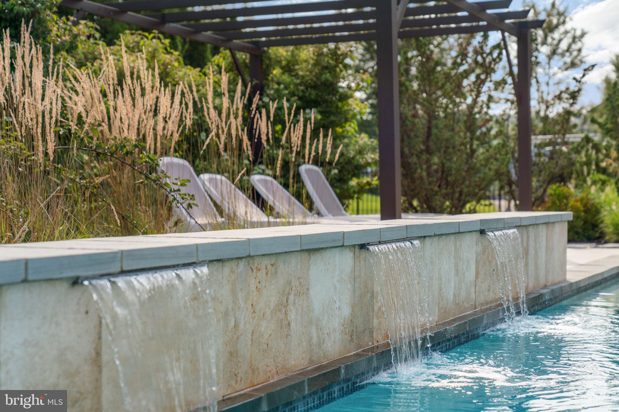 WALNUT GROVE - Residential