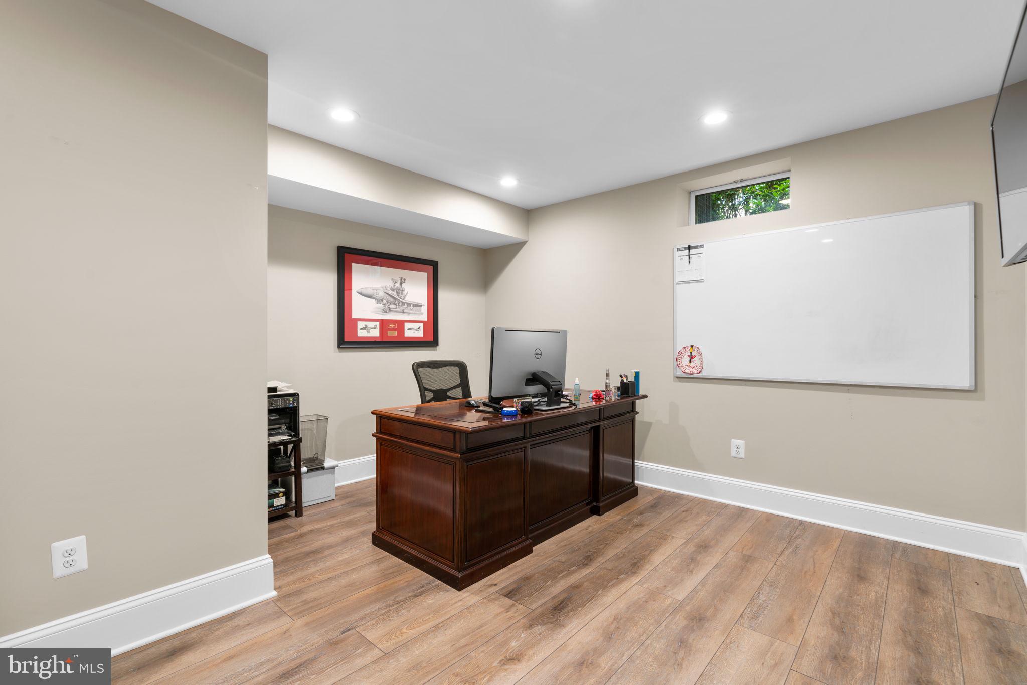 WALNUT GROVE - Residential