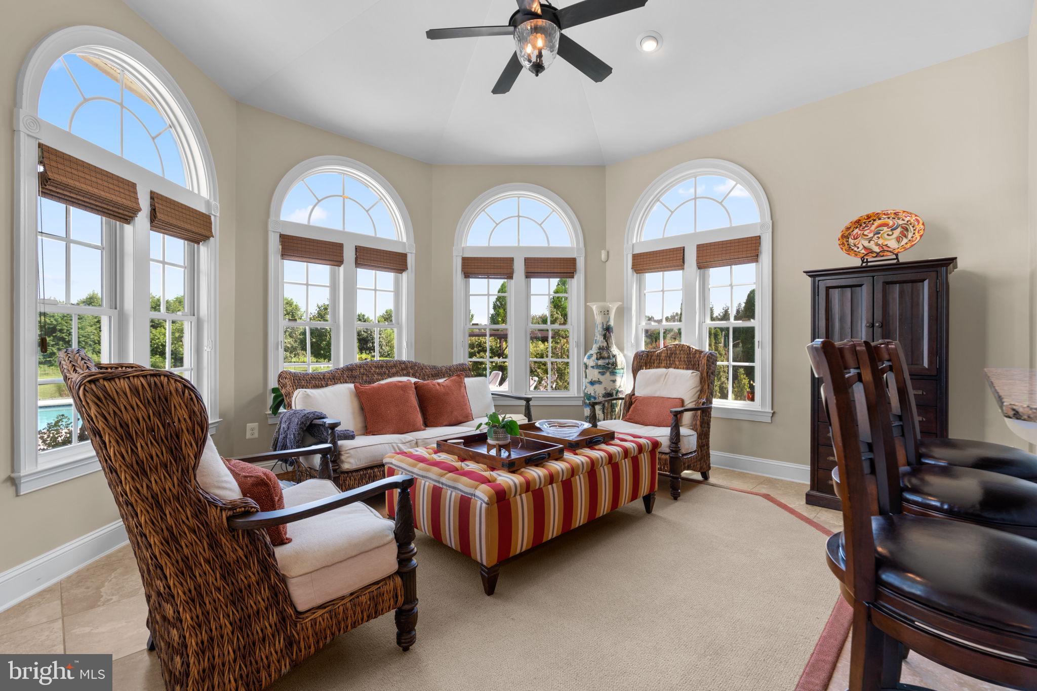 WALNUT GROVE - Residential