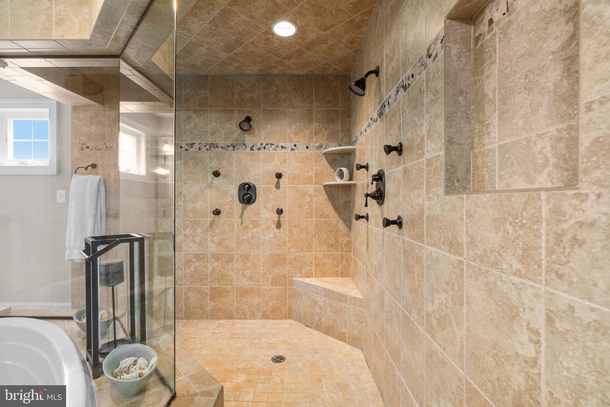 WALNUT GROVE - Residential