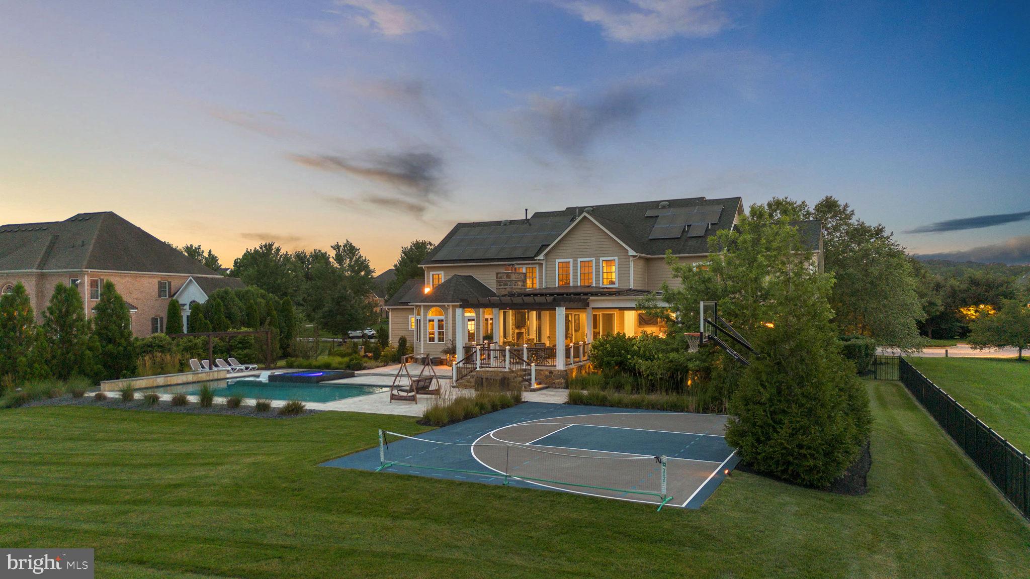 WALNUT GROVE - Residential