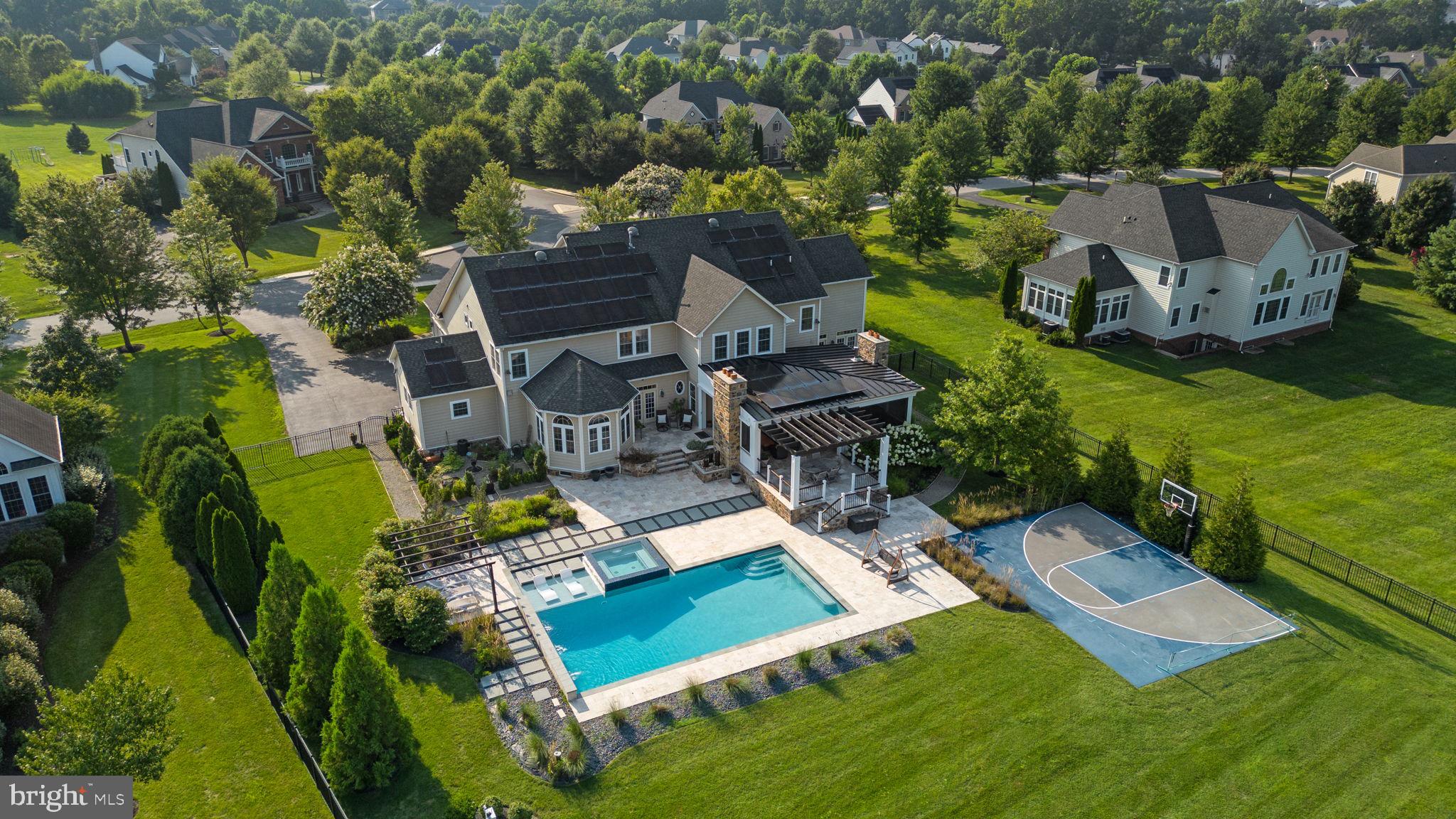 WALNUT GROVE - Residential