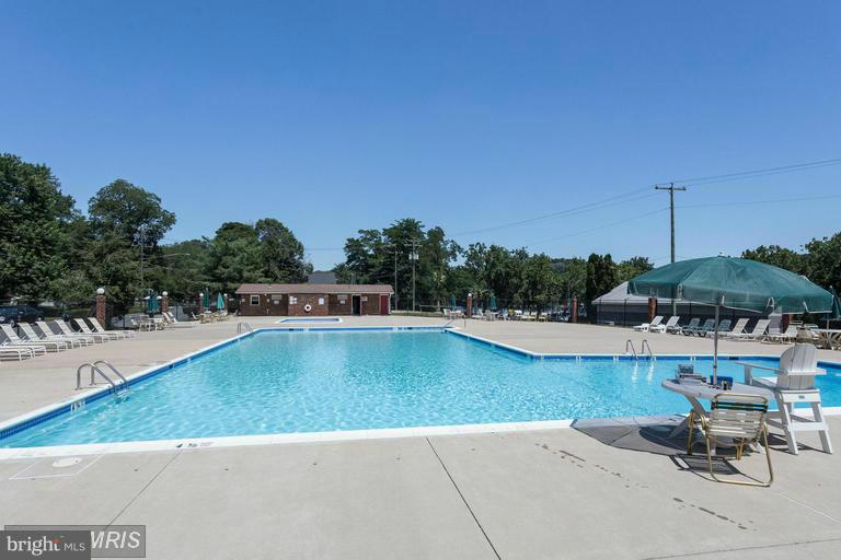 MOORINGS OF OCCOQUAN CON - Residential Lease