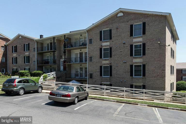 MOORINGS OF OCCOQUAN CON - Residential Lease