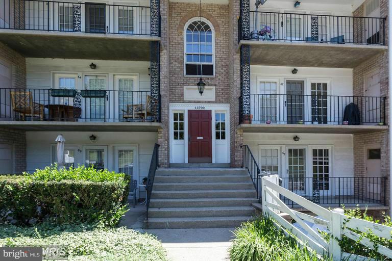 MOORINGS OF OCCOQUAN CON - Residential Lease