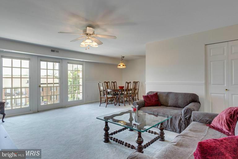 MOORINGS OF OCCOQUAN CON - Residential Lease