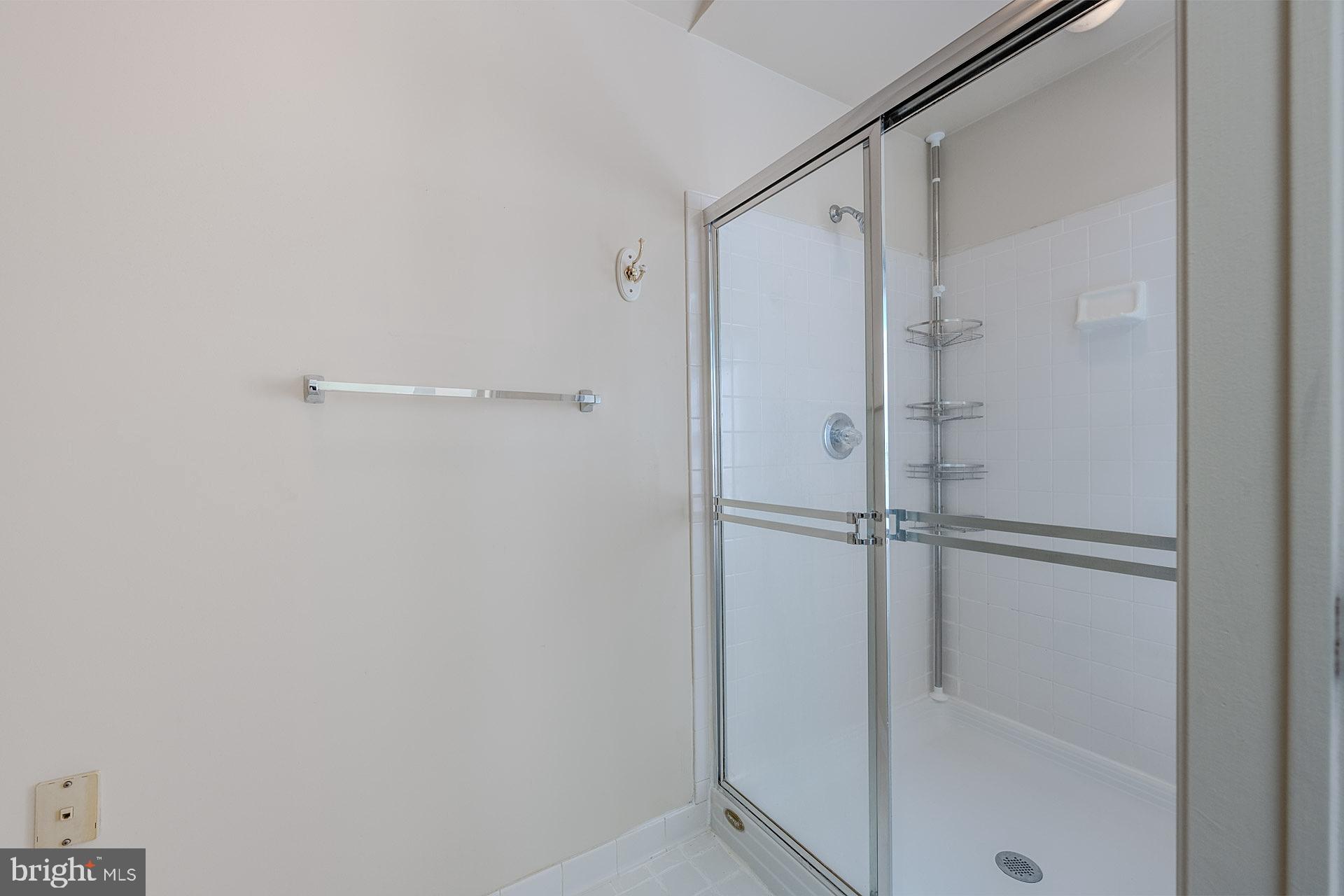 NAPLES MANOR - Residential