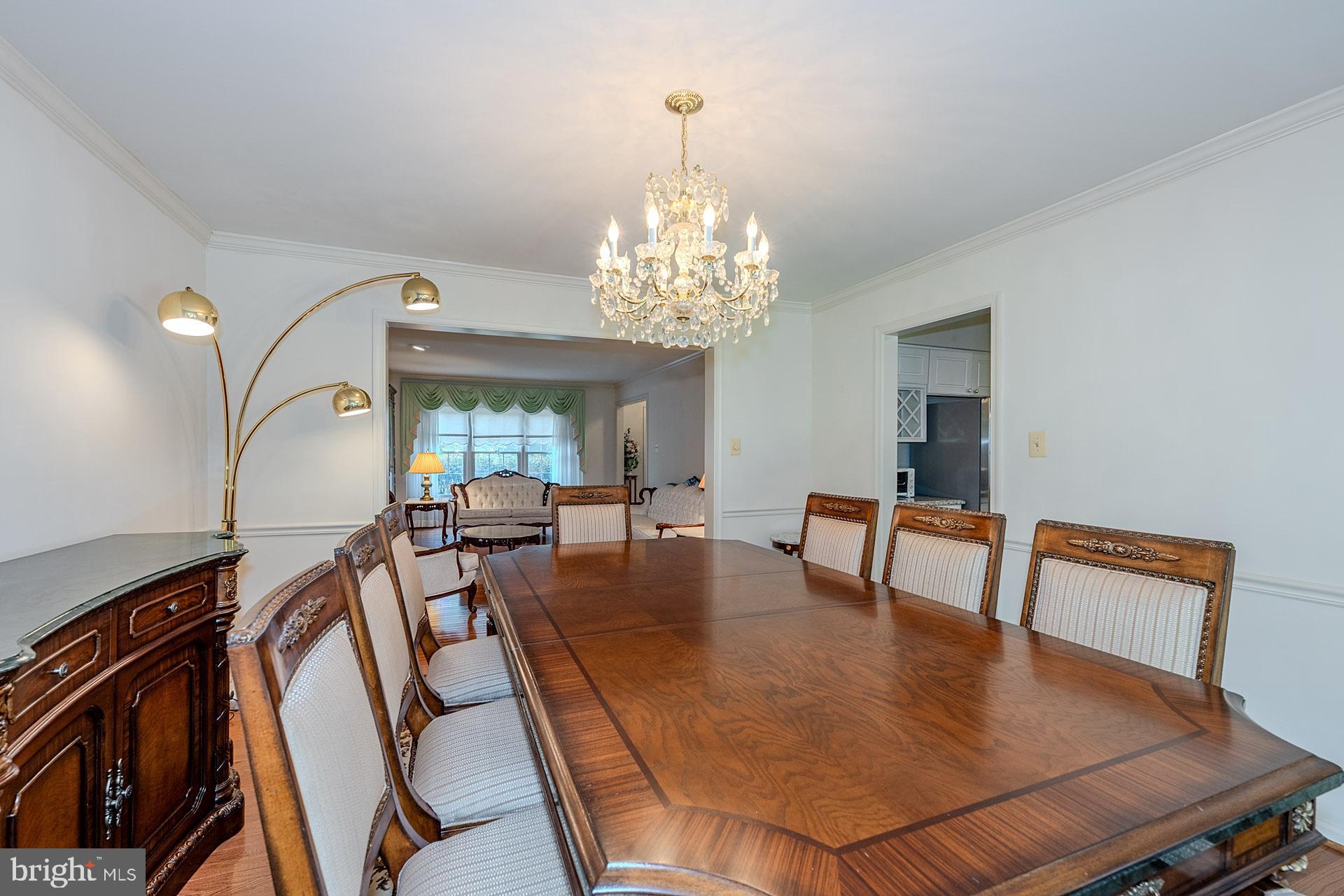 NAPLES MANOR - Residential