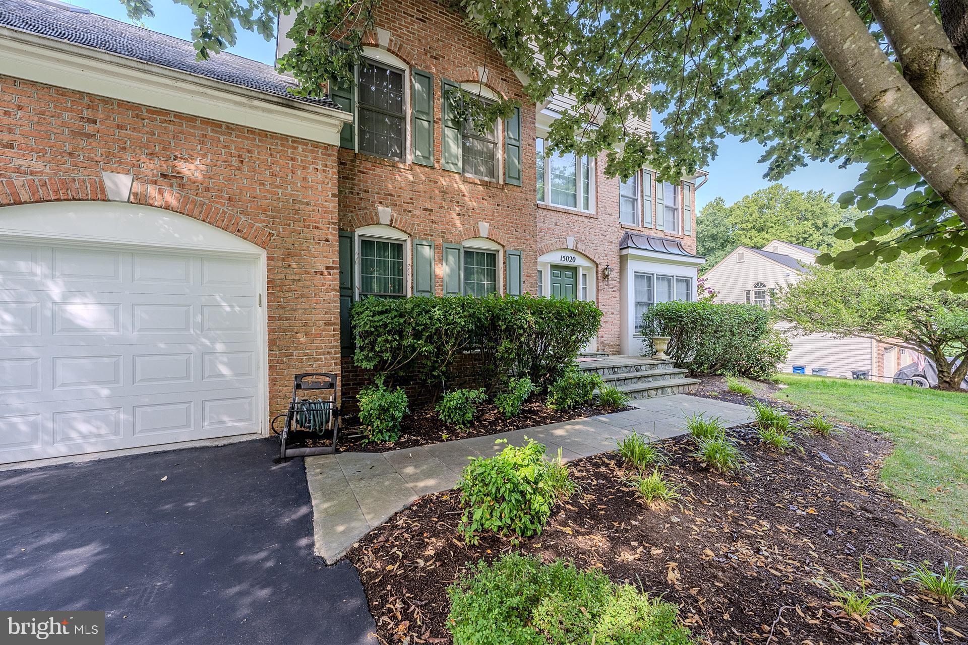 NAPLES MANOR - Residential