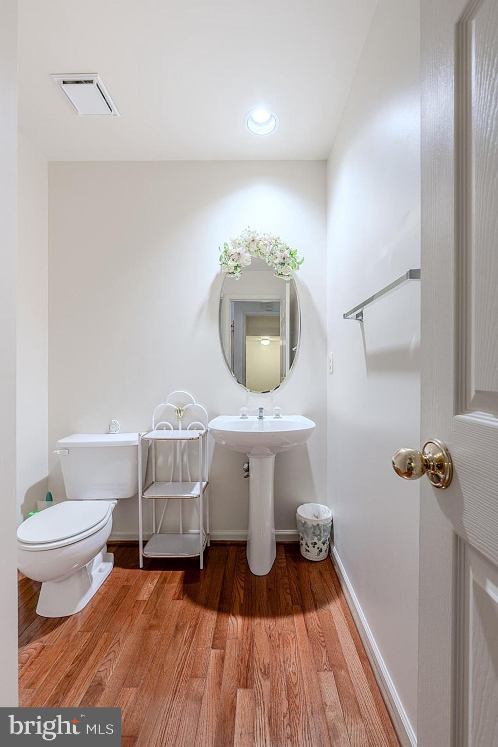 NAPLES MANOR - Residential