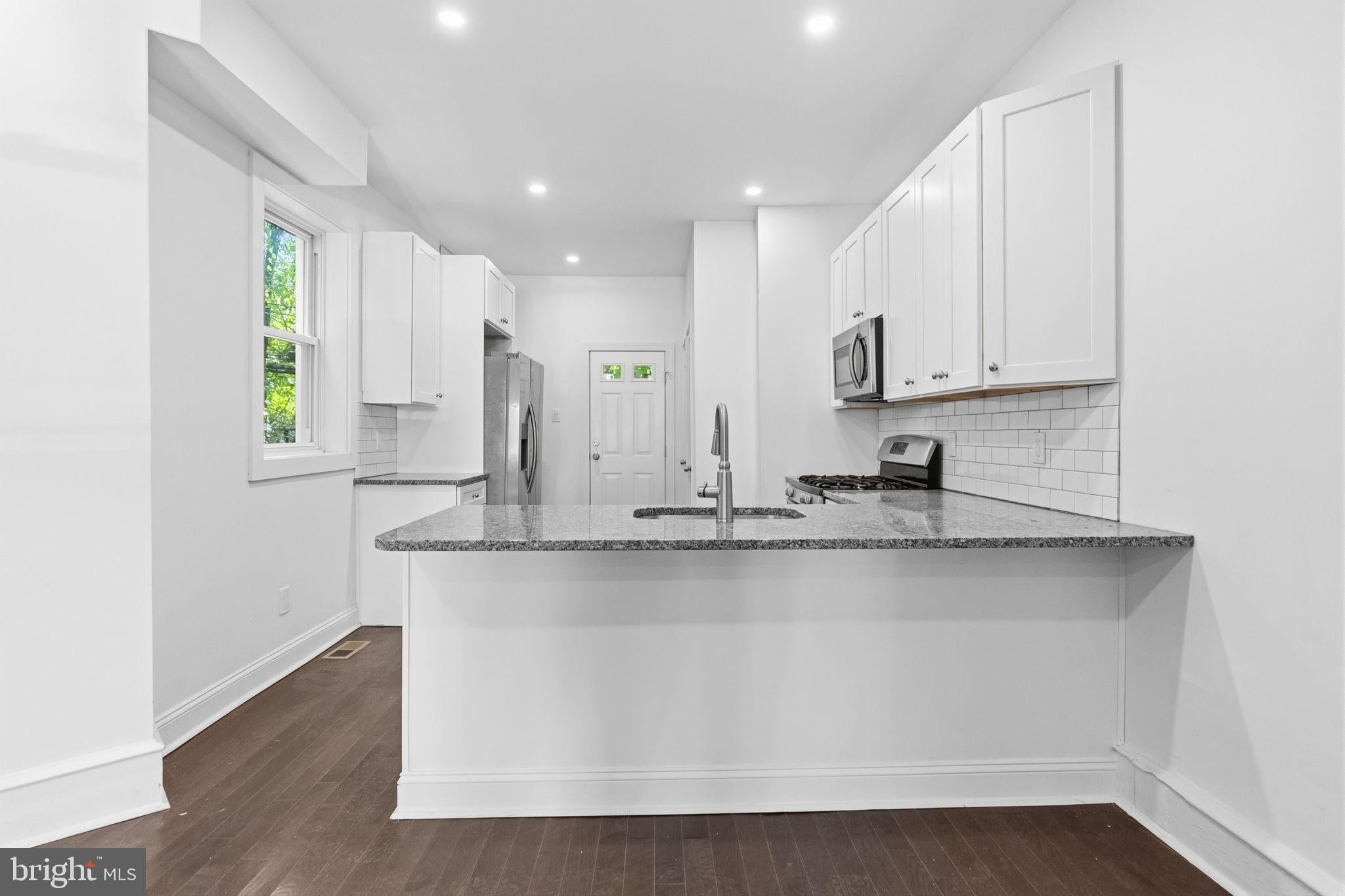 1348 S 52ND STREET