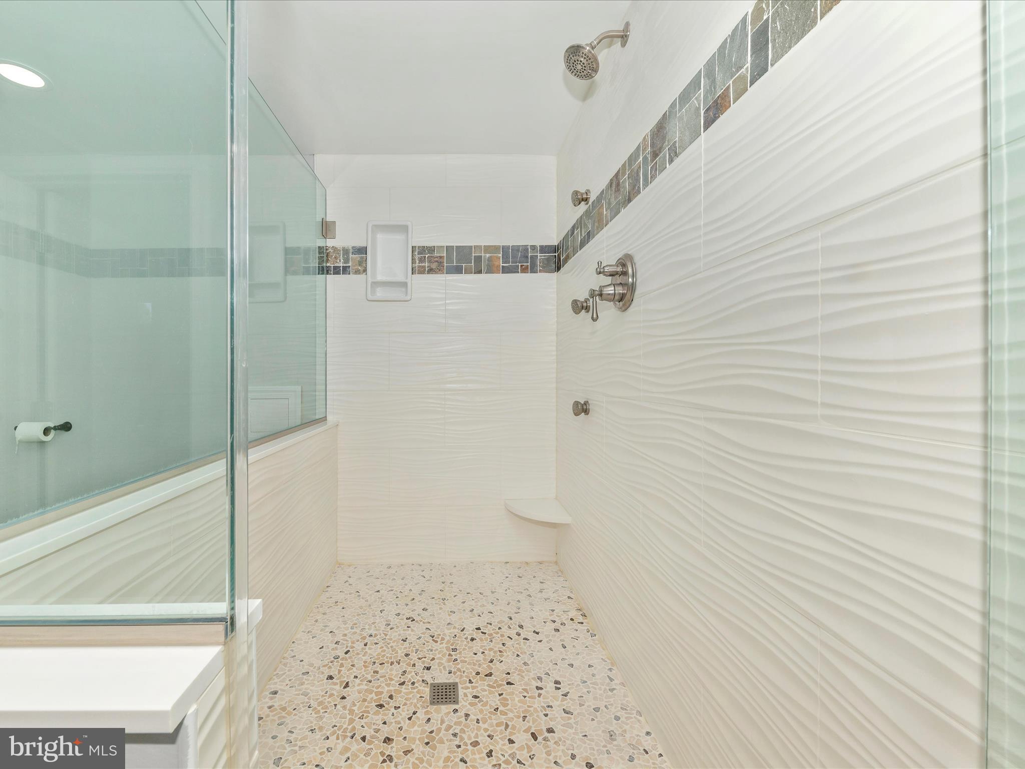 FOUNTAINDALE - Residential