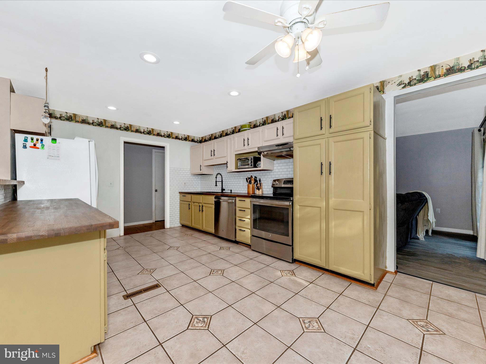 FOUNTAINDALE - Residential