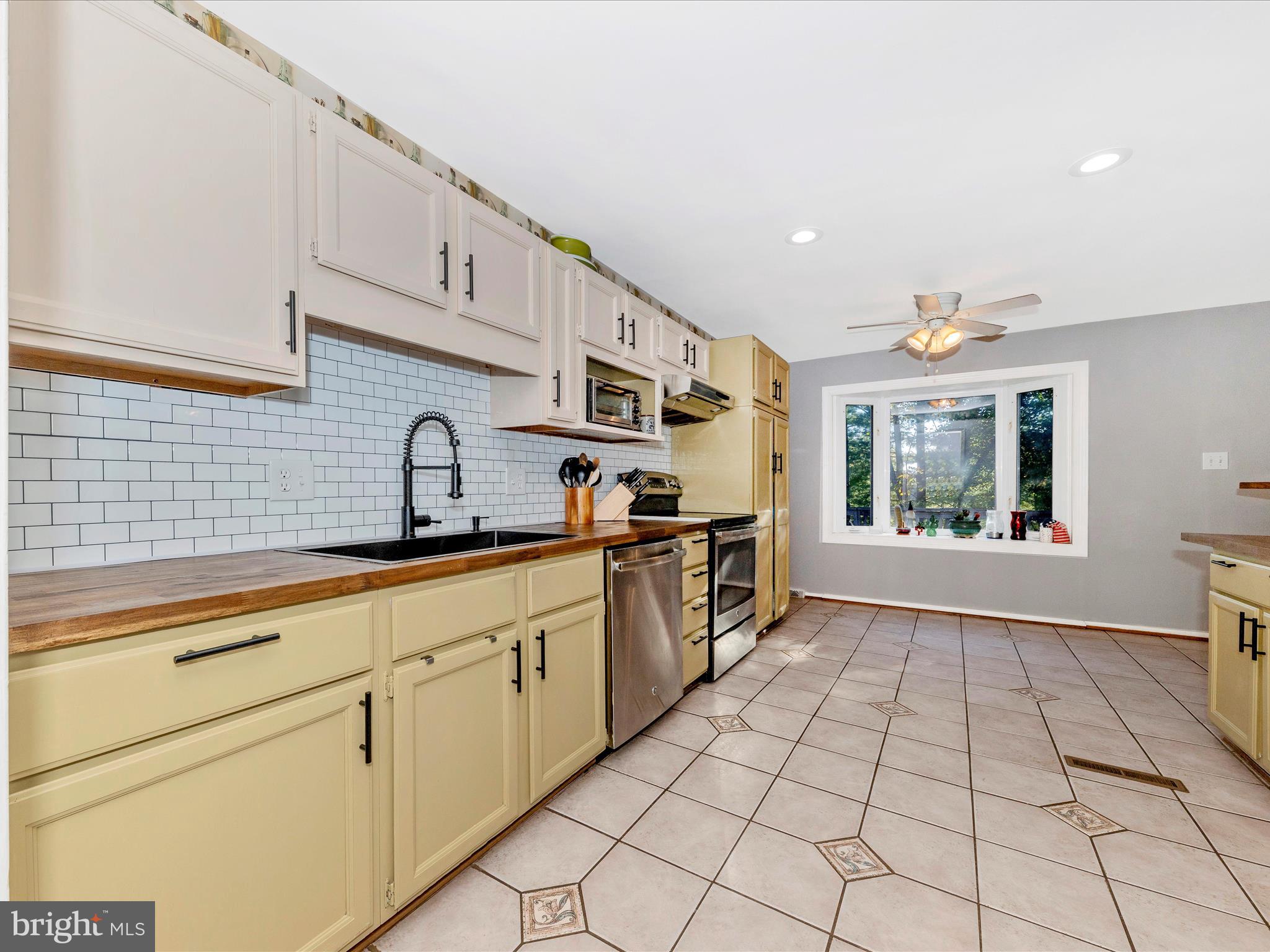 FOUNTAINDALE - Residential