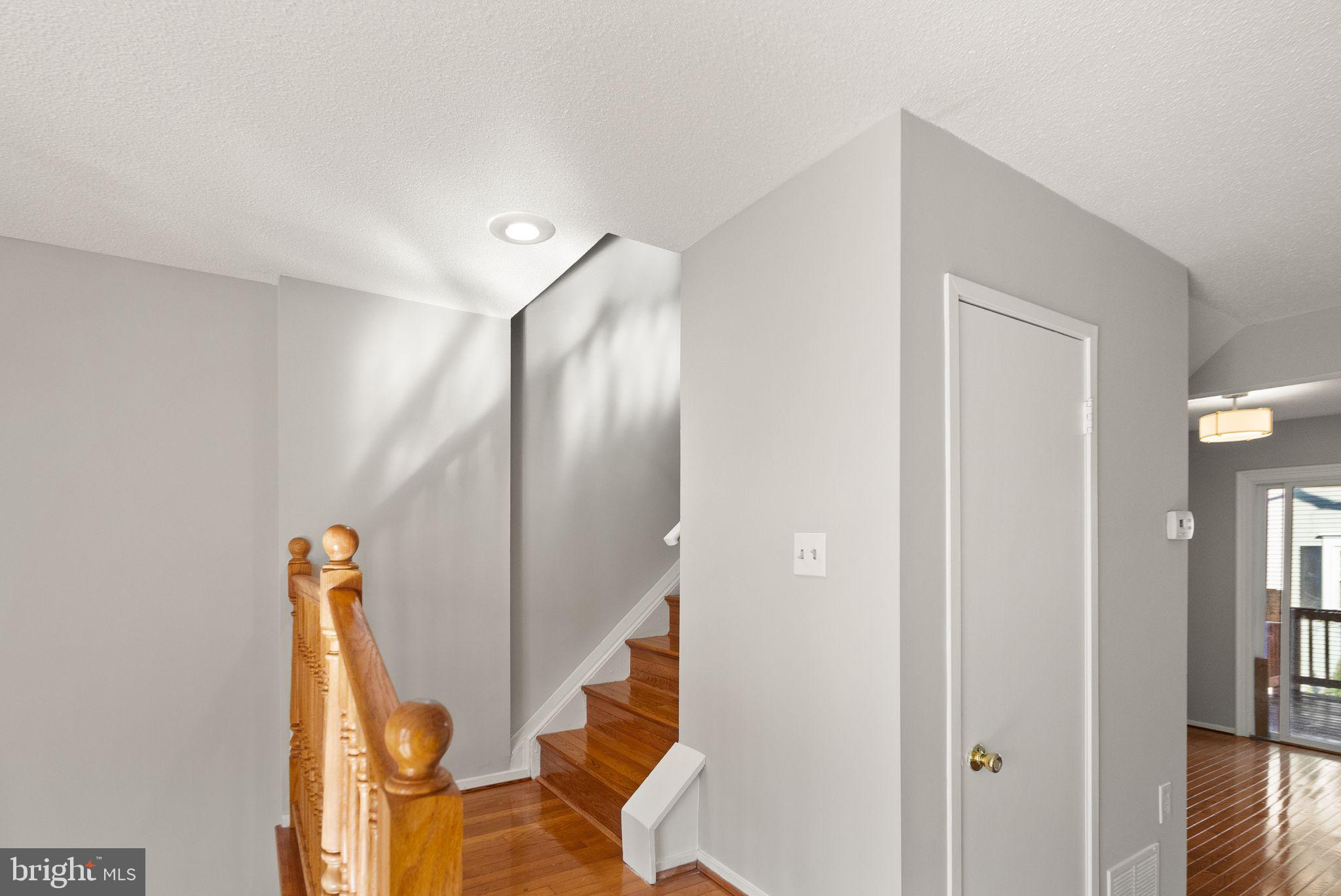 HUNTERS SQUARE - Residential
