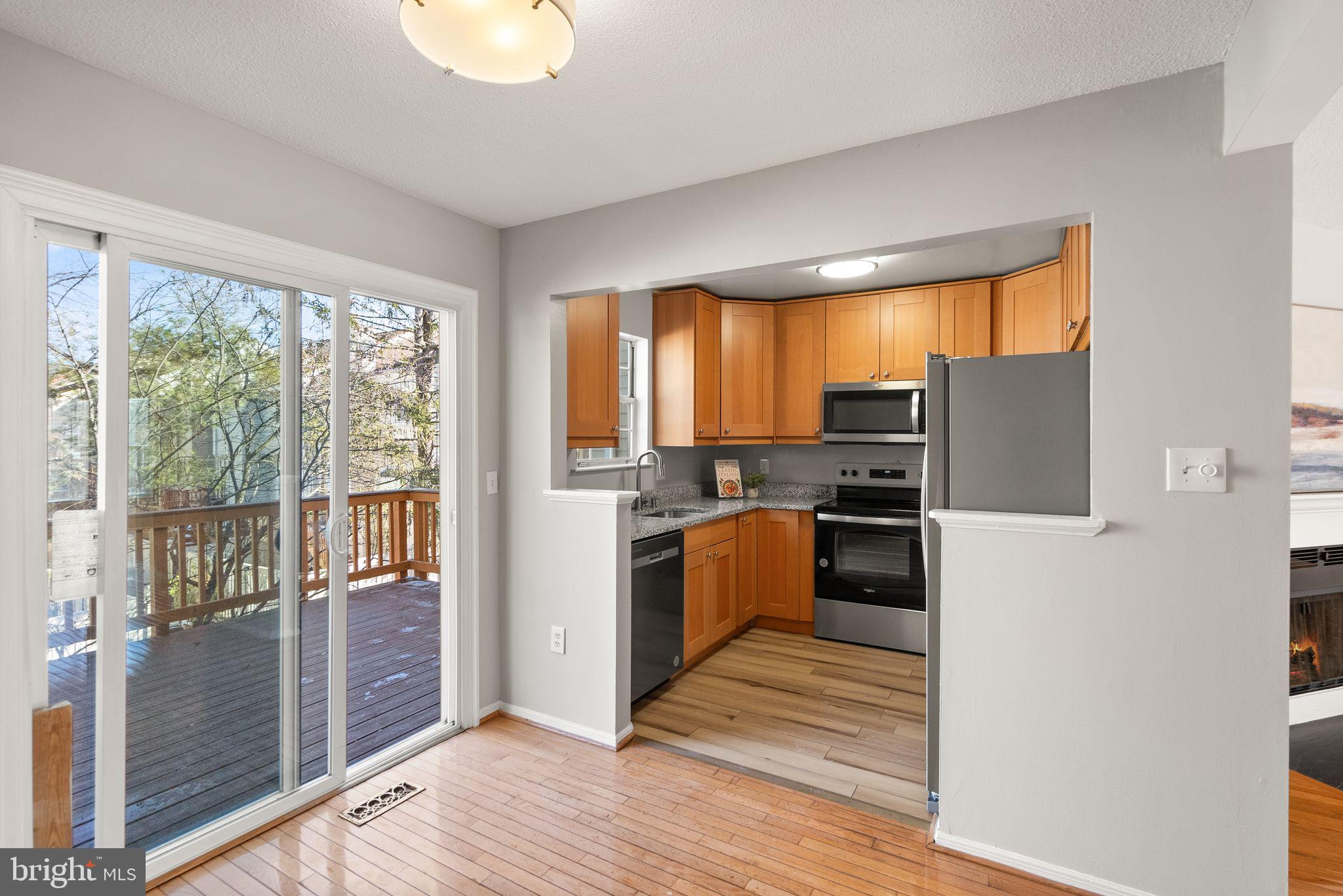 HUNTERS SQUARE - Residential