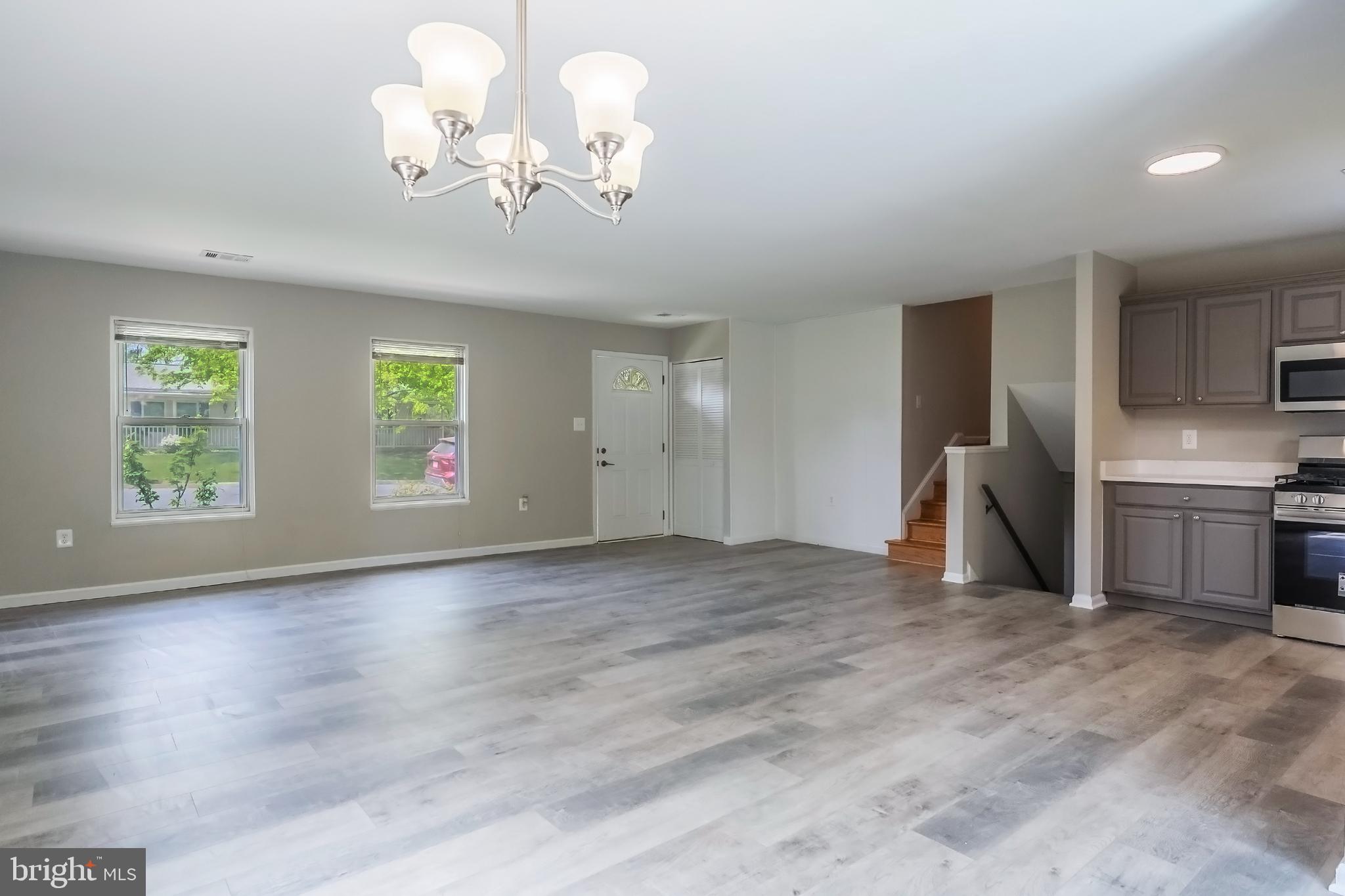 STERLING - Residential Lease