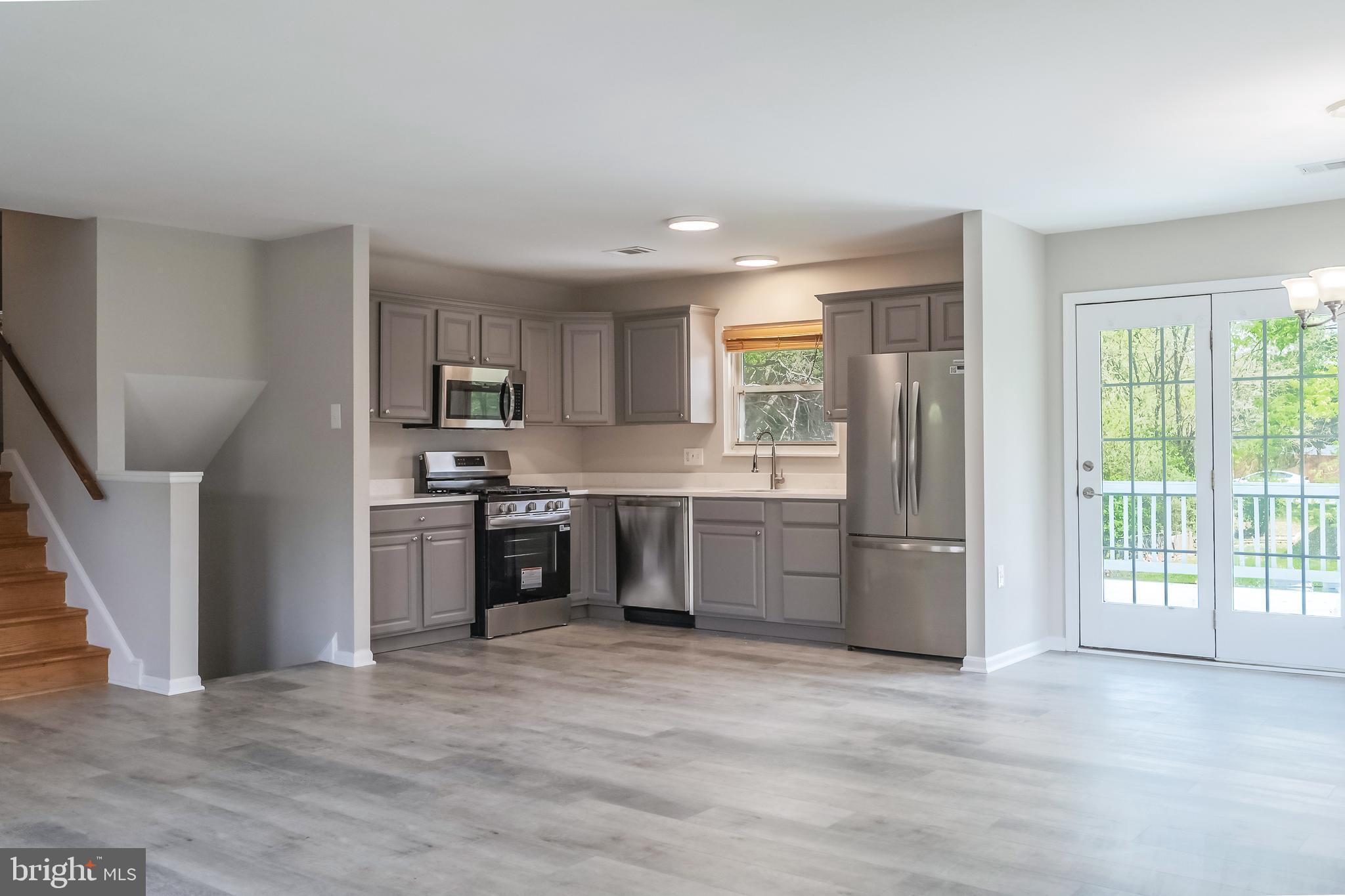 STERLING - Residential Lease