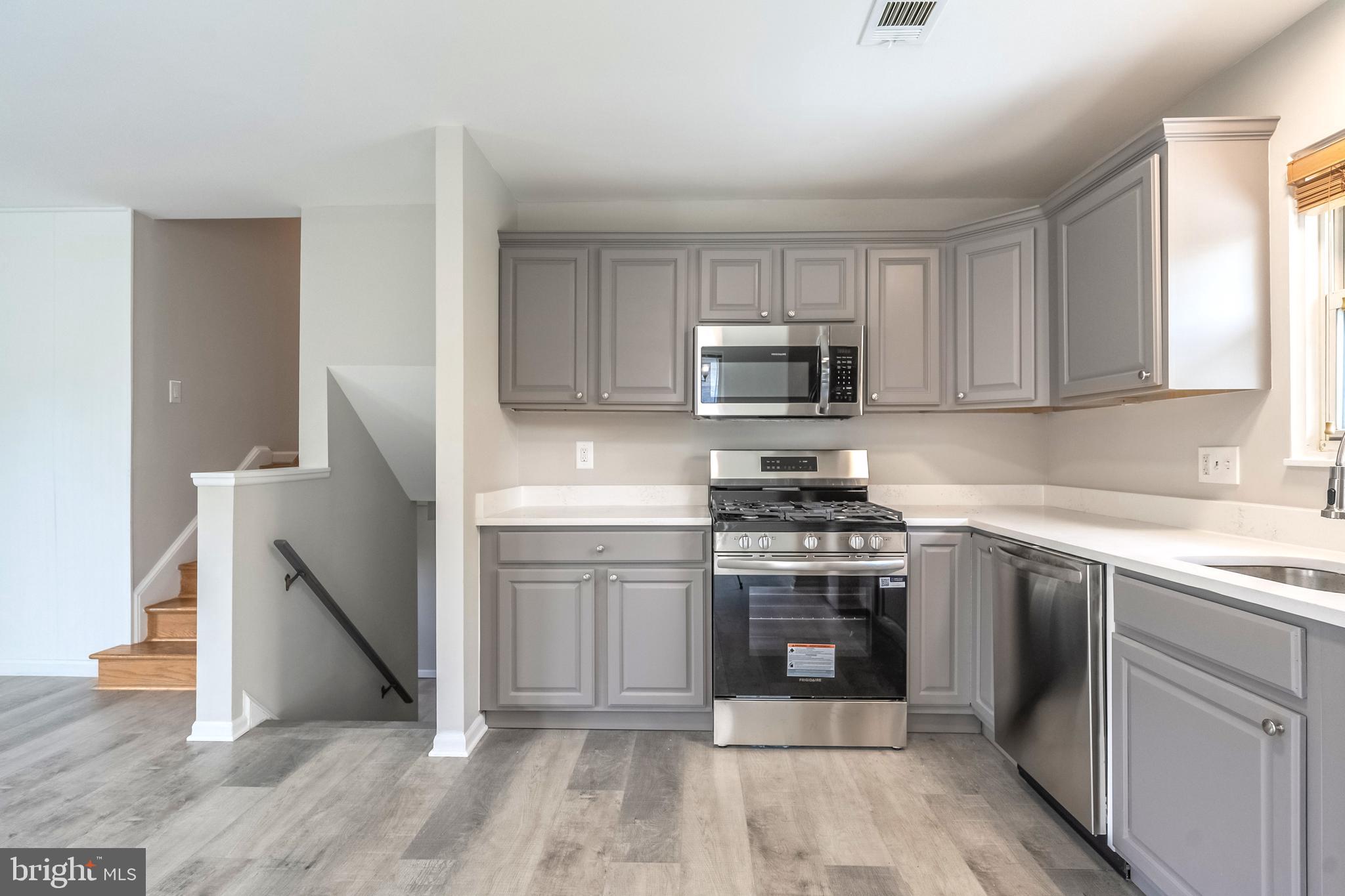 STERLING - Residential Lease