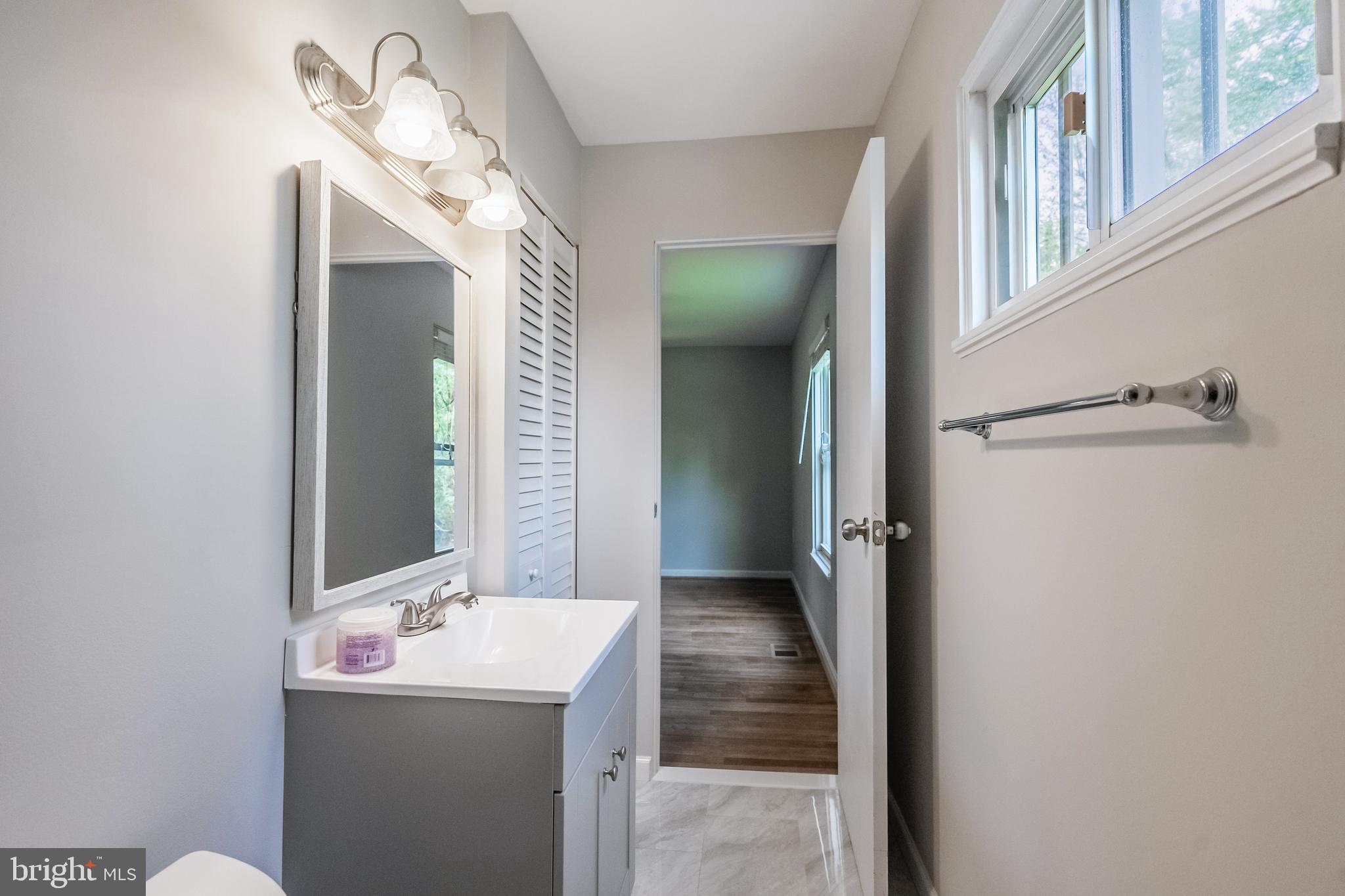 STERLING - Residential Lease