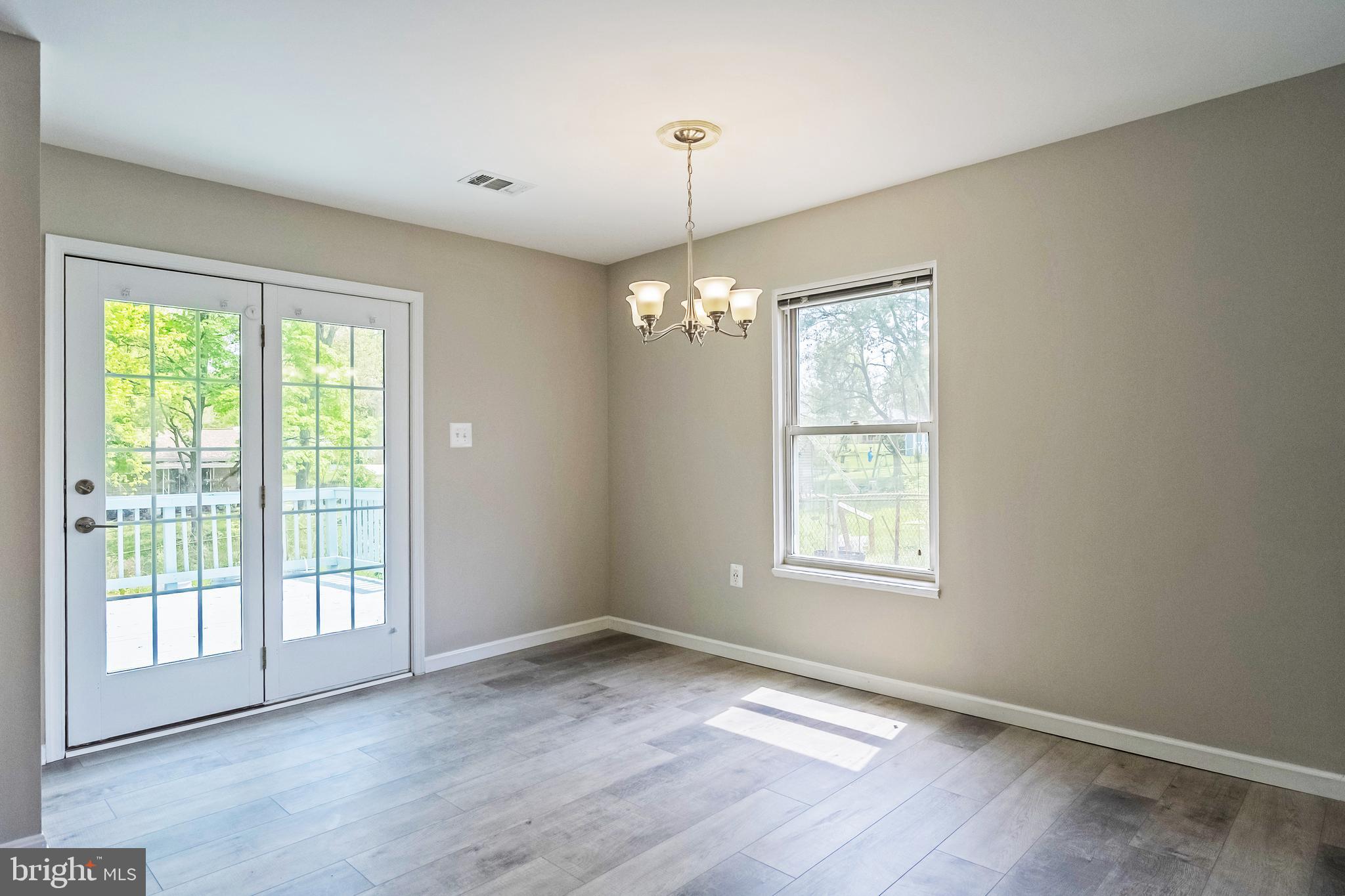 STERLING - Residential Lease