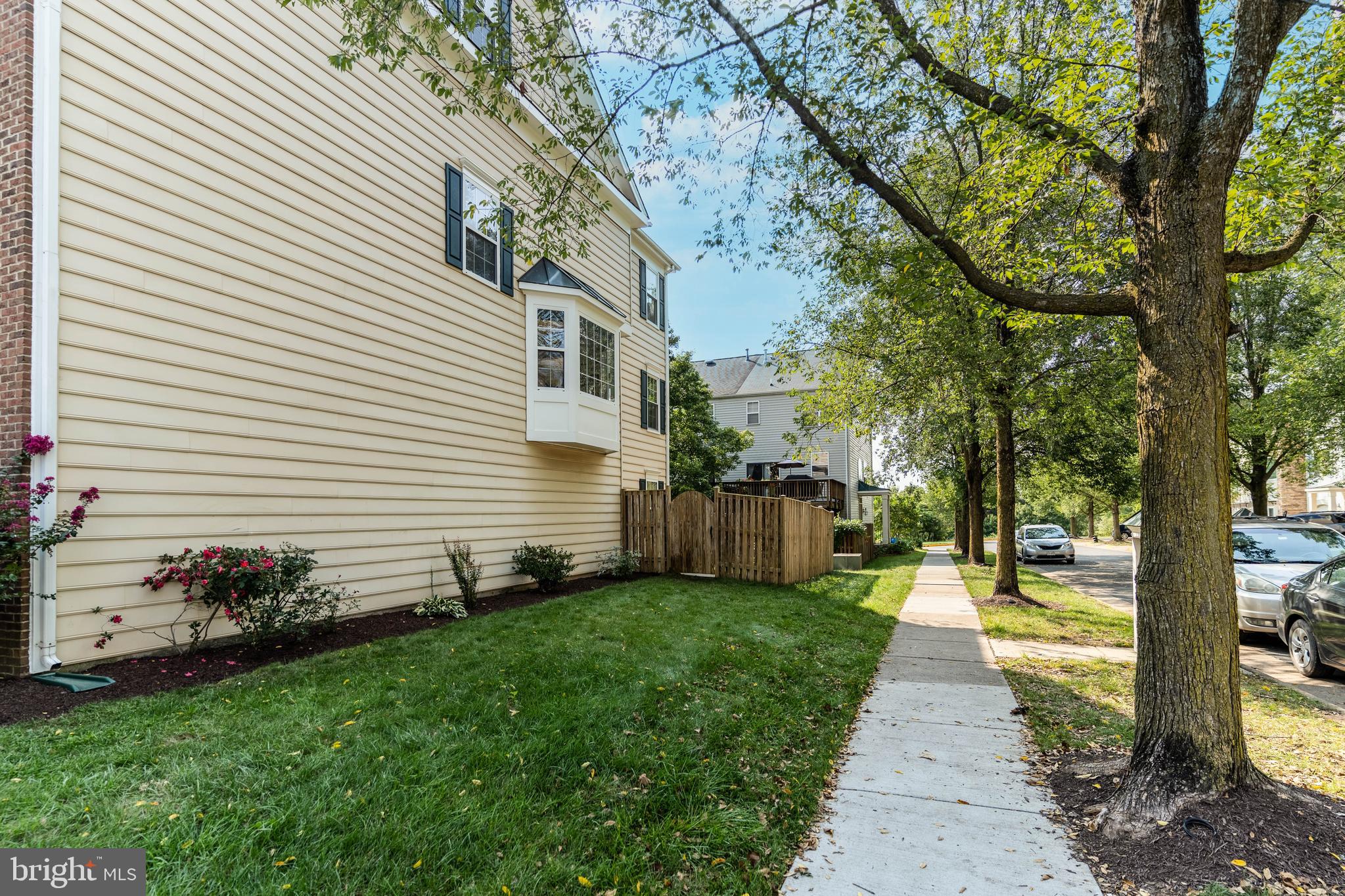 SOUTH RIDING - Residential