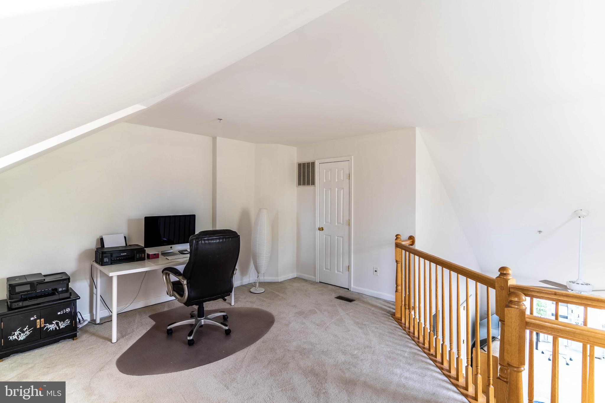 SOUTH RIDING - Residential