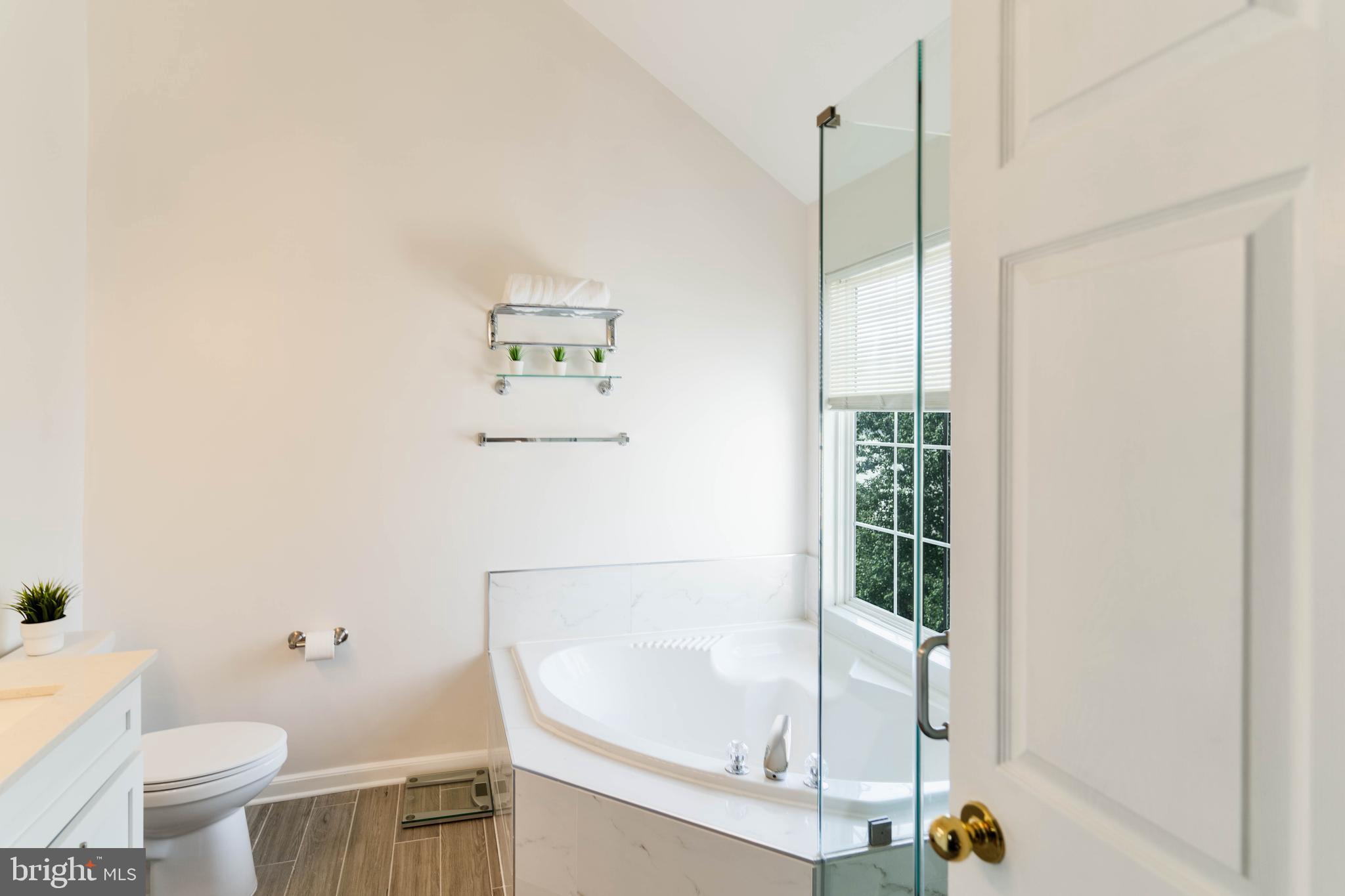 SOUTH RIDING - Residential