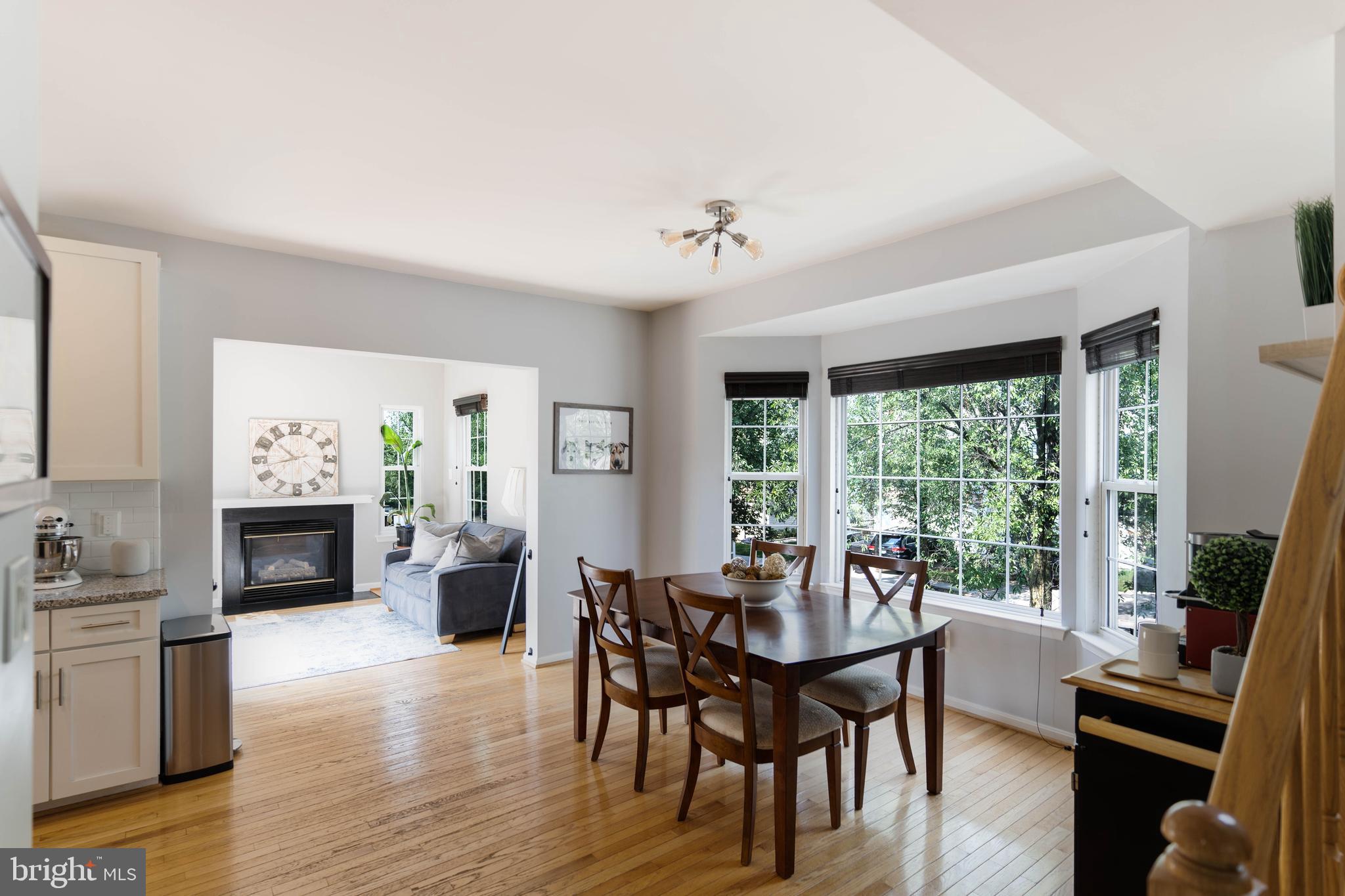 SOUTH RIDING - Residential