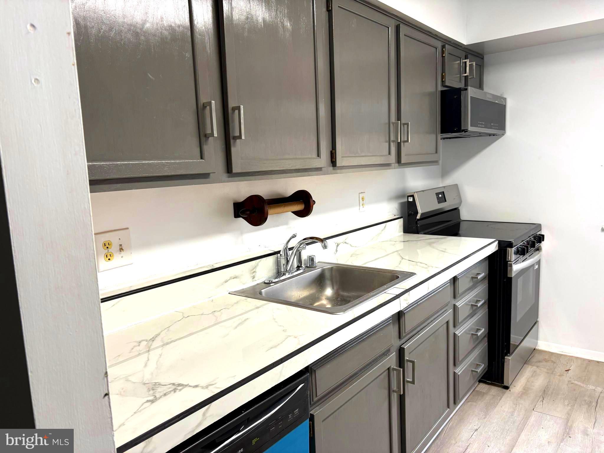 3 SUMMIT HILL COURT C-1