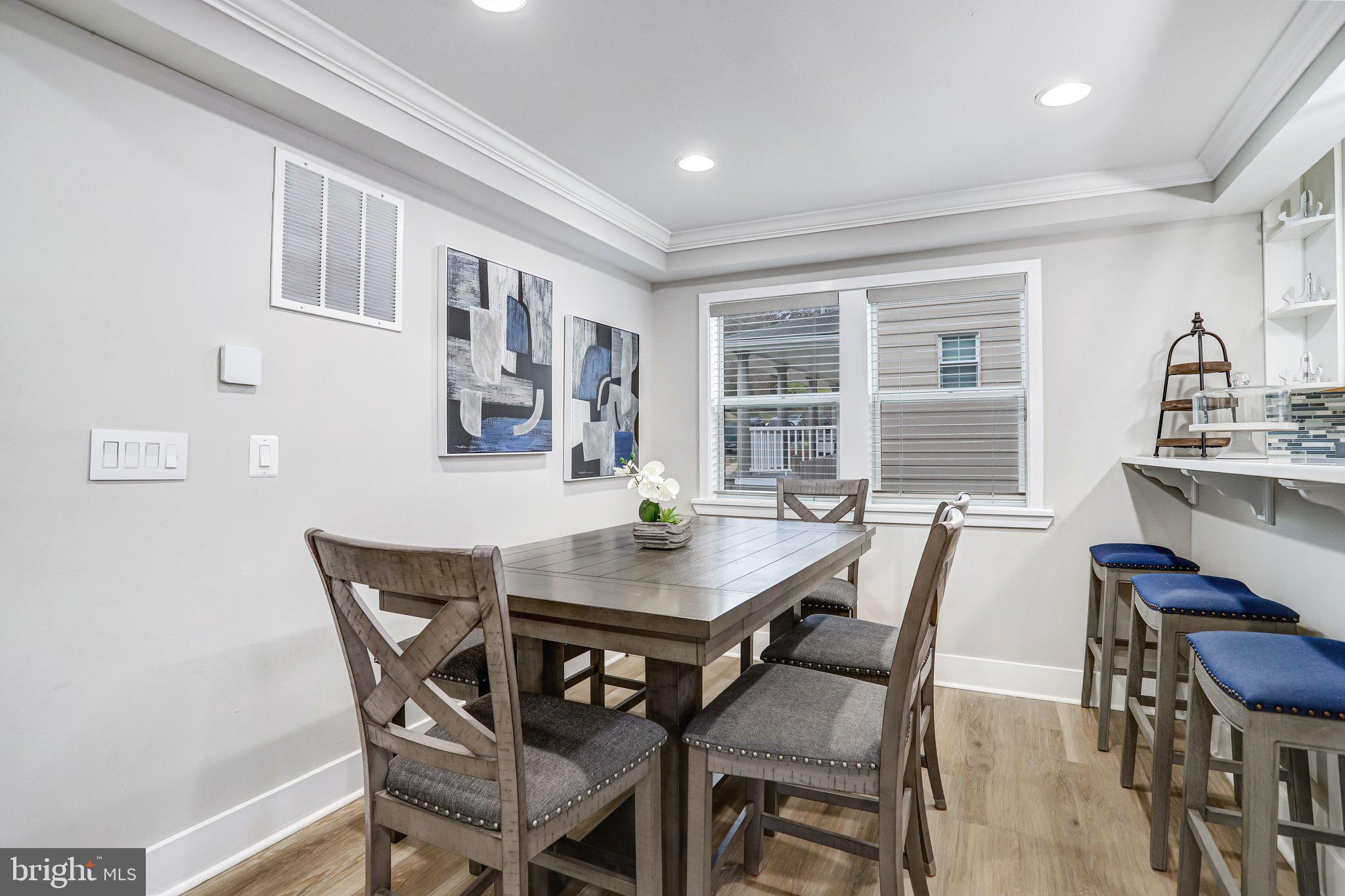 2201 TAYLOR STREET NE