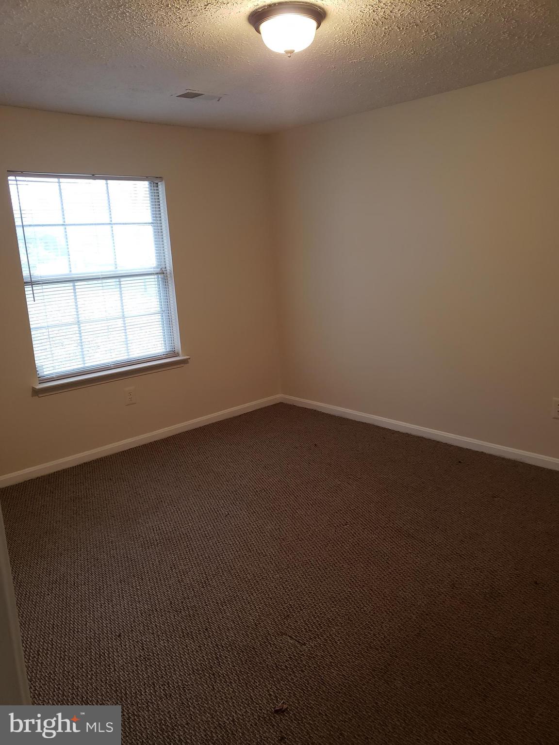 HOLLAWAY ESTATES - Residential Lease