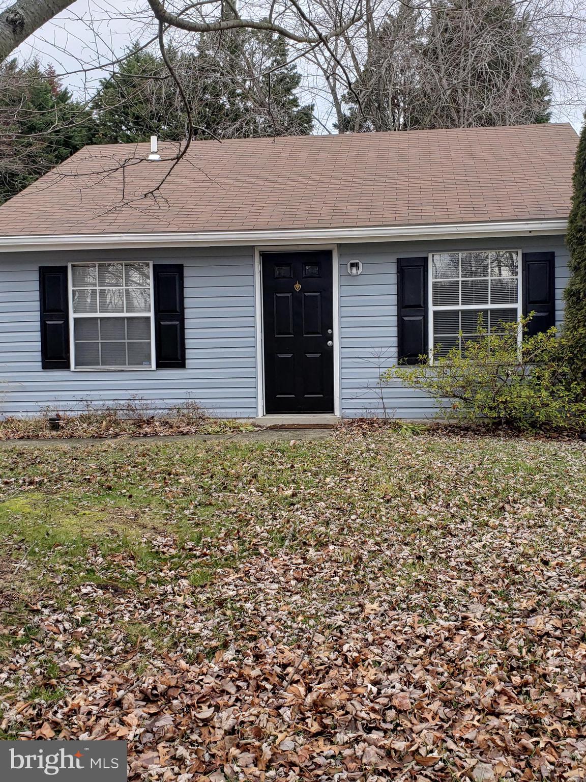 HOLLAWAY ESTATES - Residential Lease